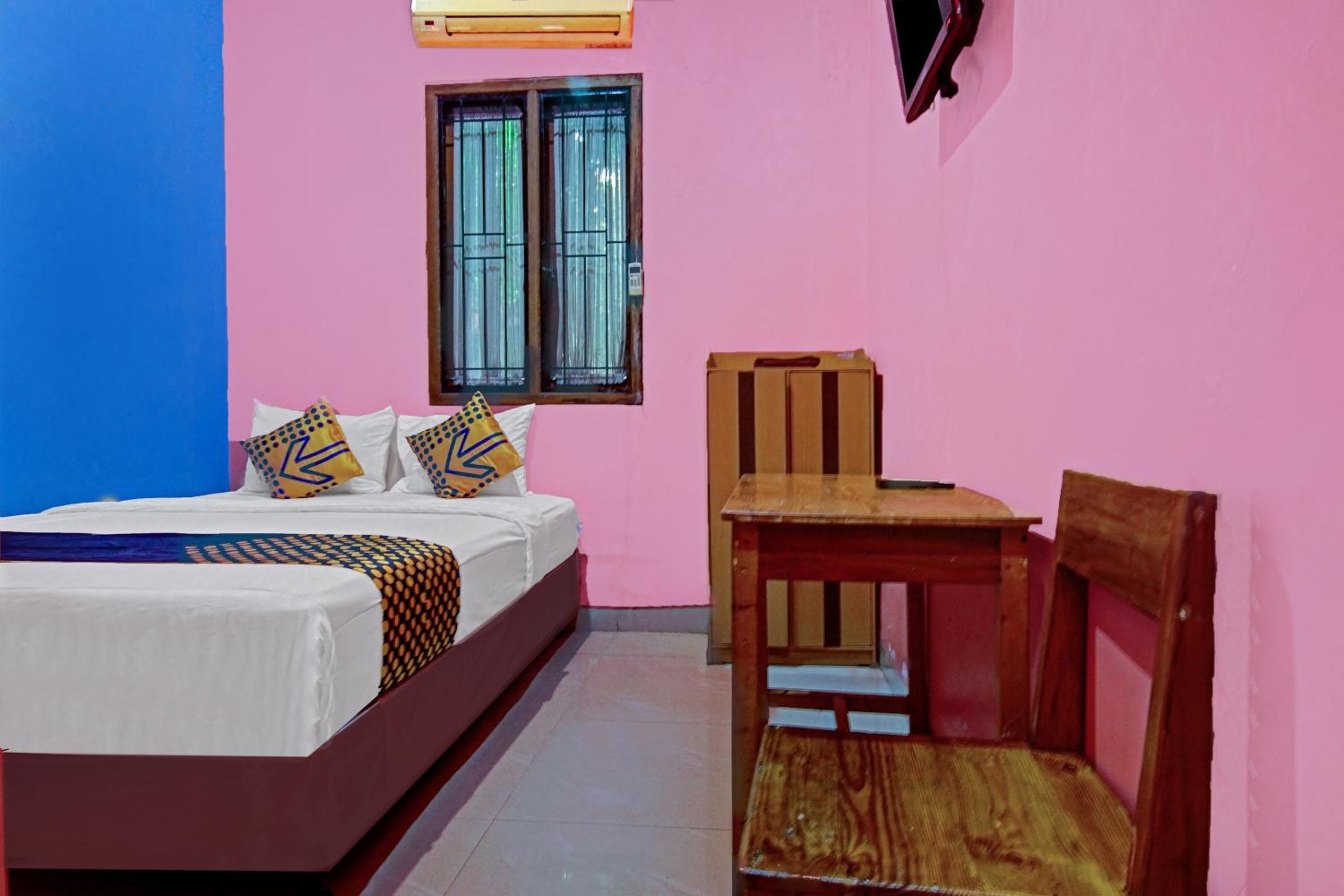 Double Room - Photo 4