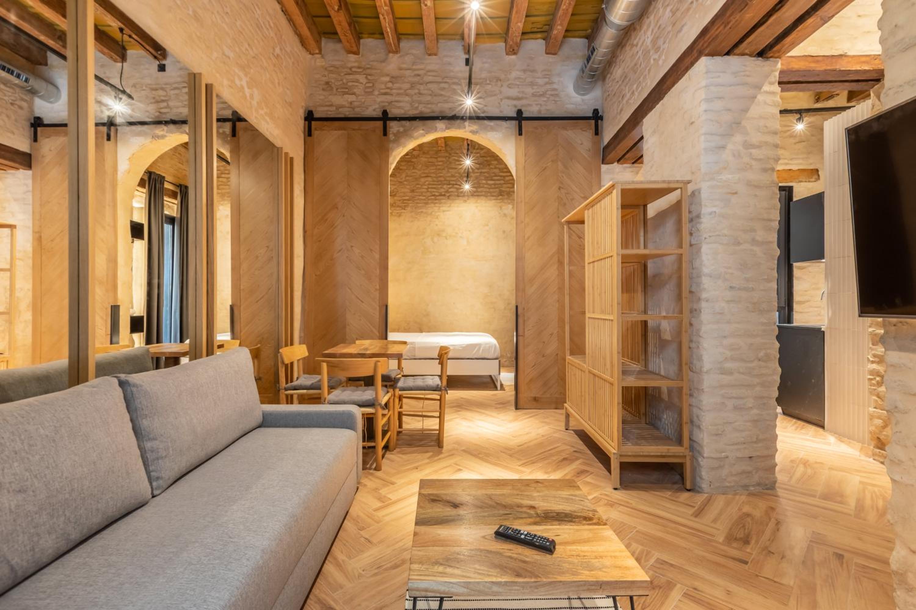 One-Bedroom Apartment - Photo 12