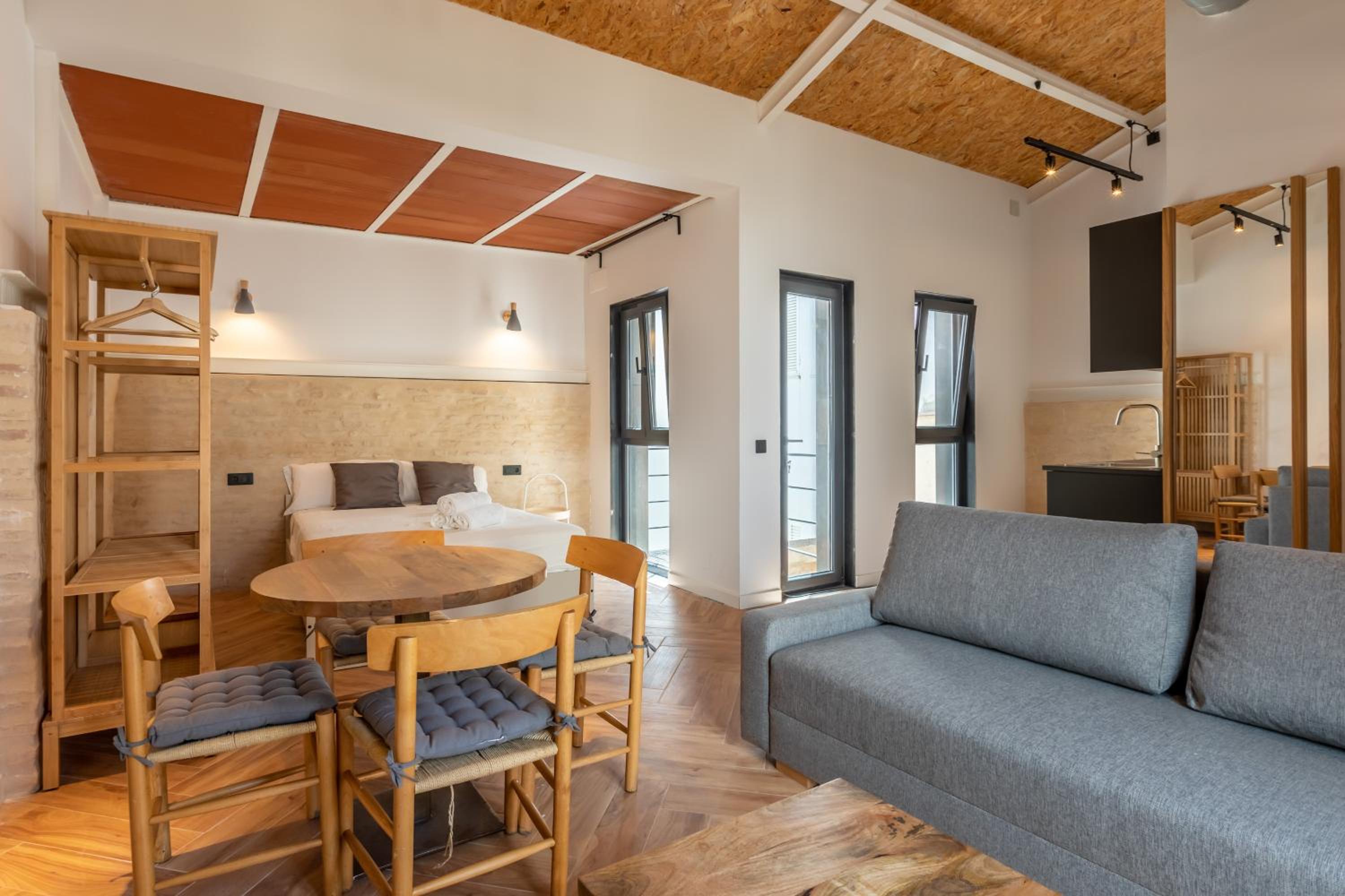 Loft - Photo 7
