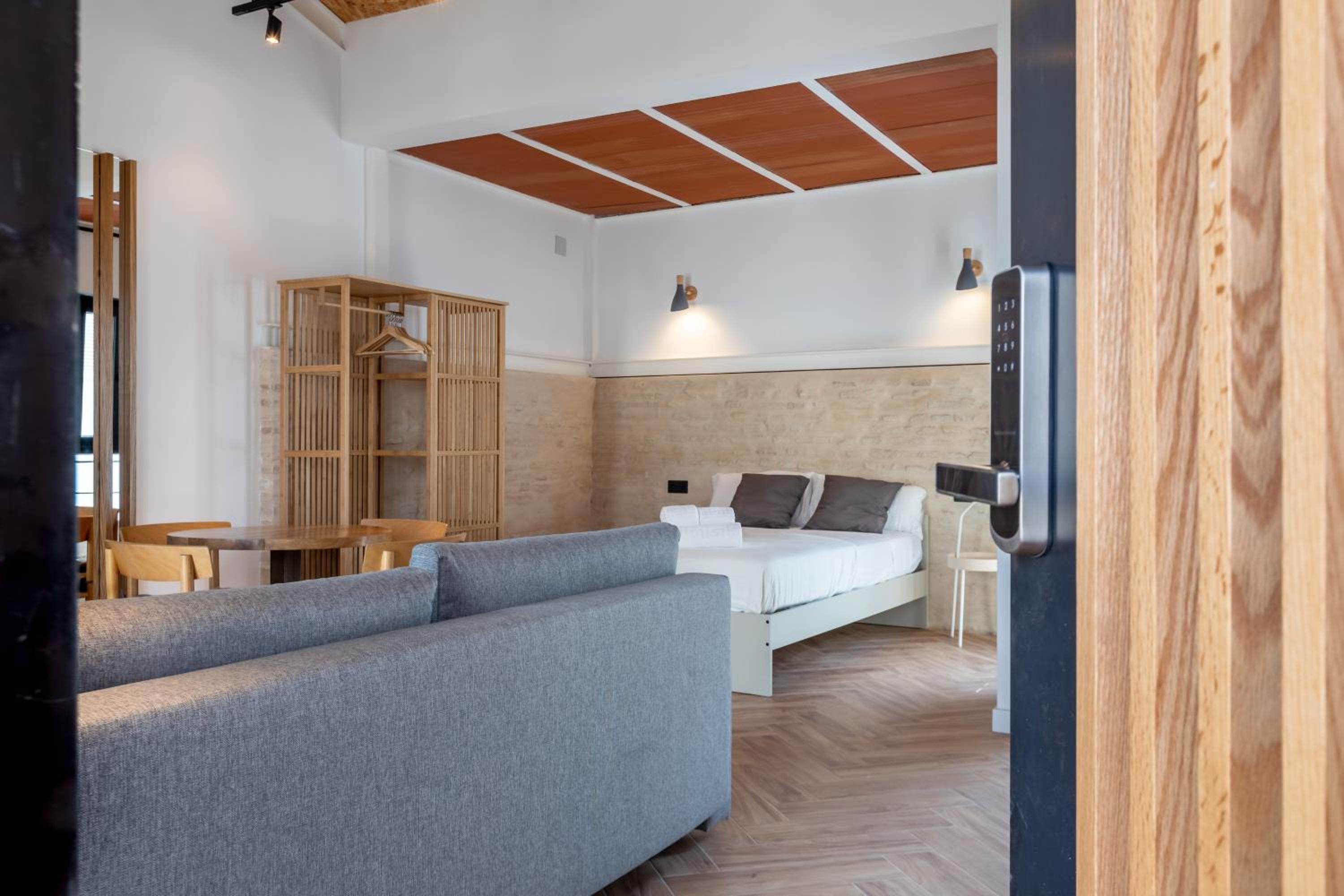 Loft - Photo 12
