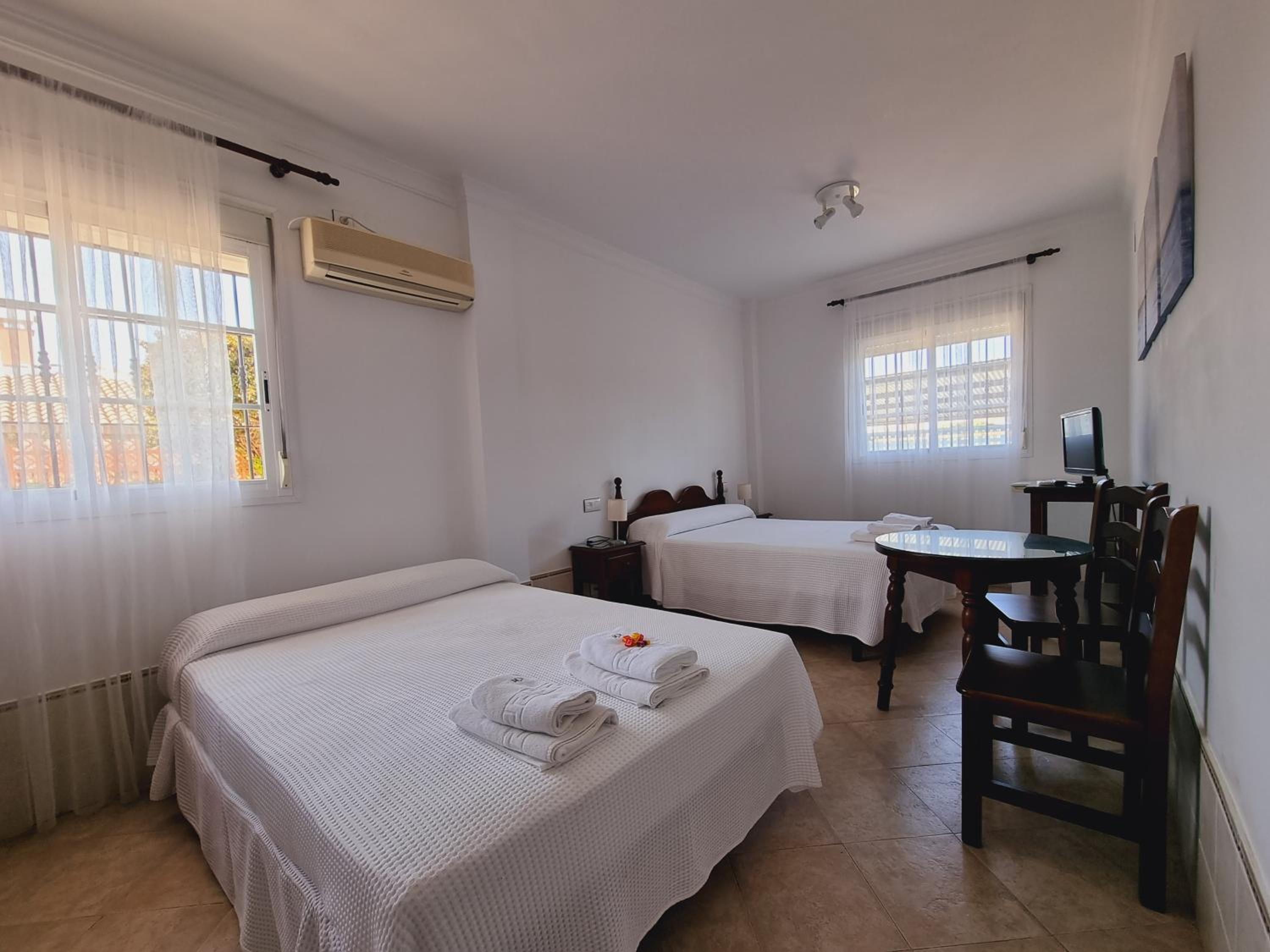 Habitación Cuádruple Económica