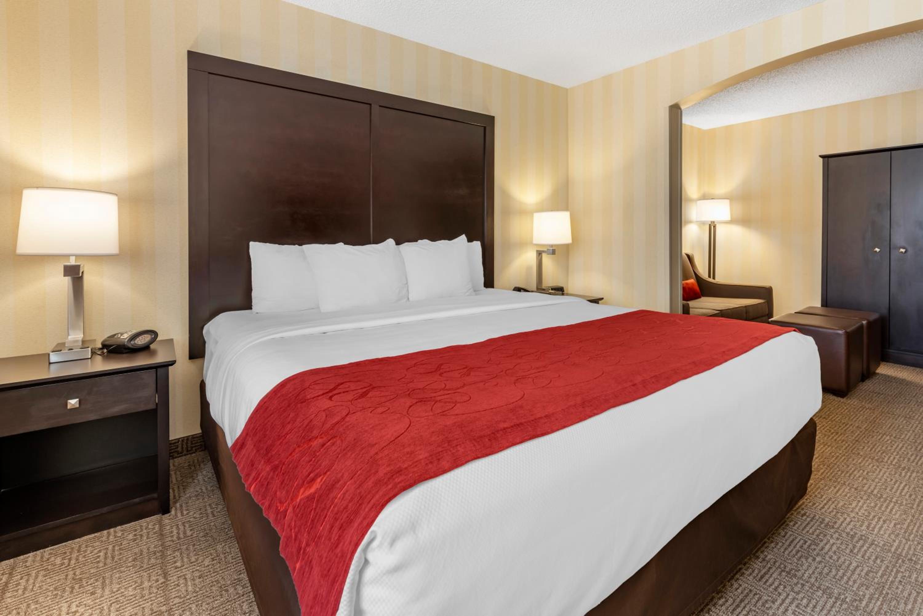 King Suite - Photo 5