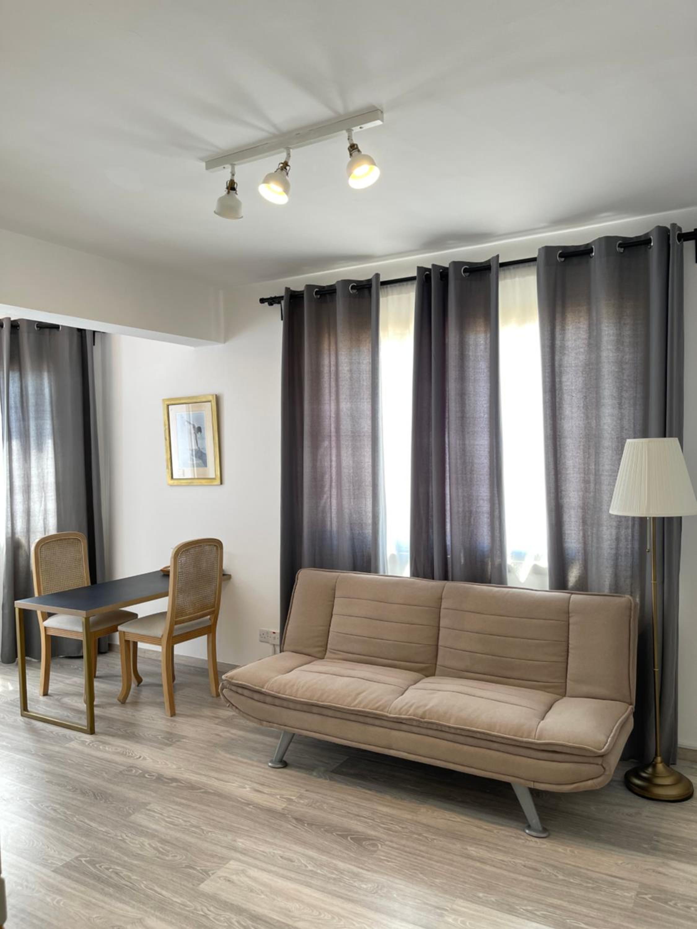 Apartment with Sea View - Photo 5