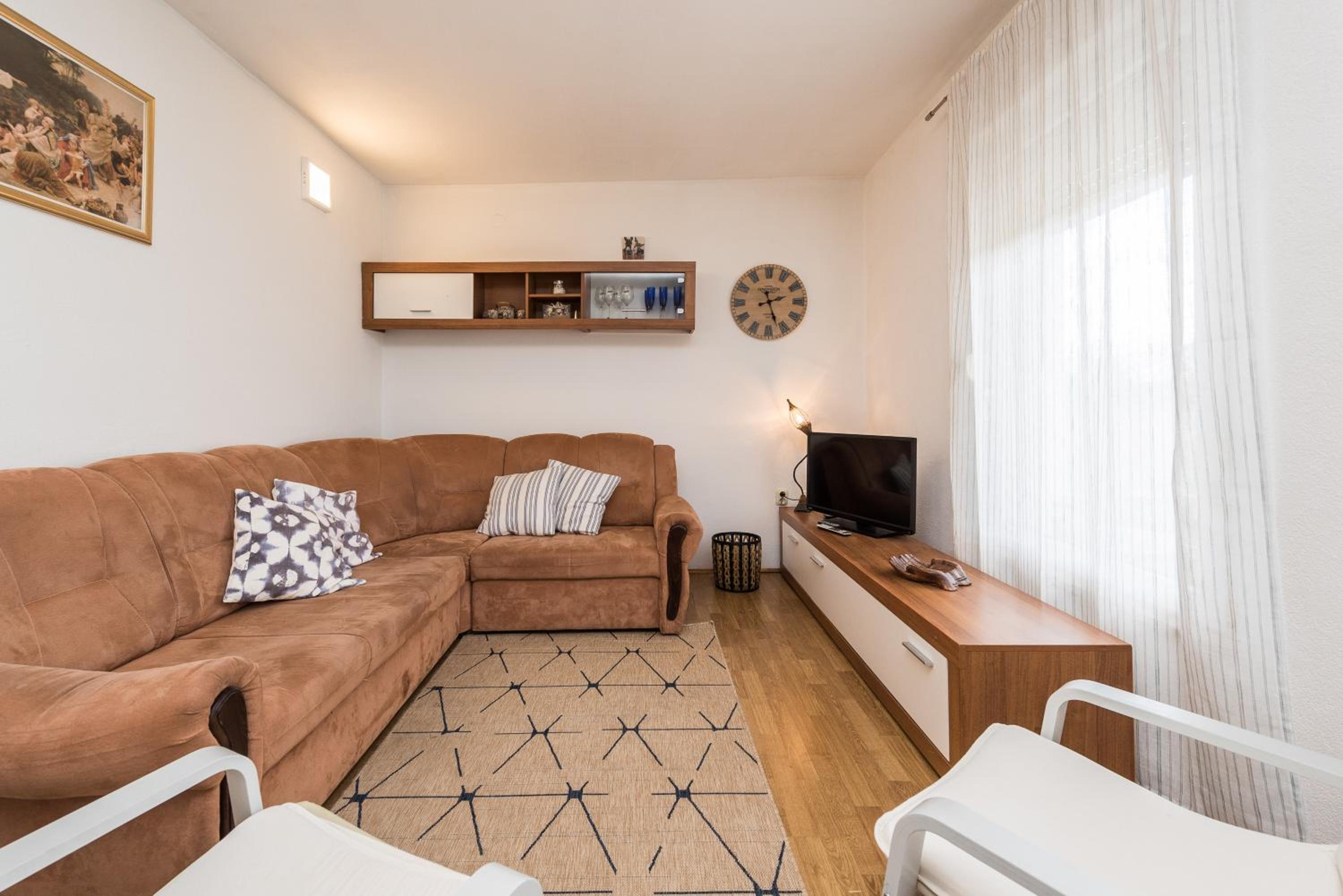 Four-Bedroom House photo 1