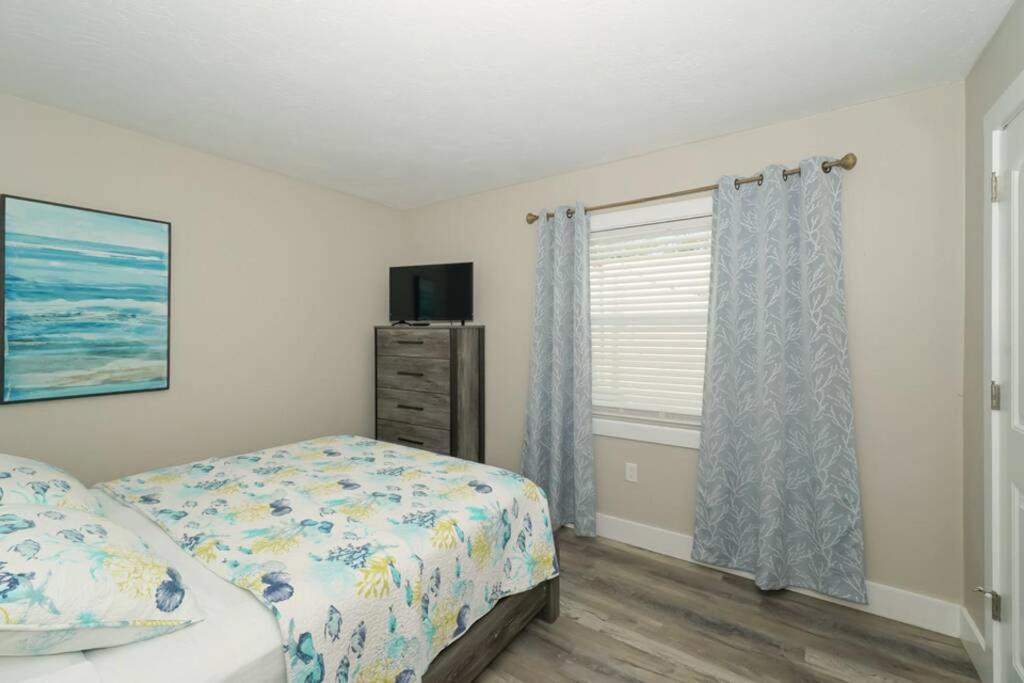 One-Bedroom Apartment - Photo 9