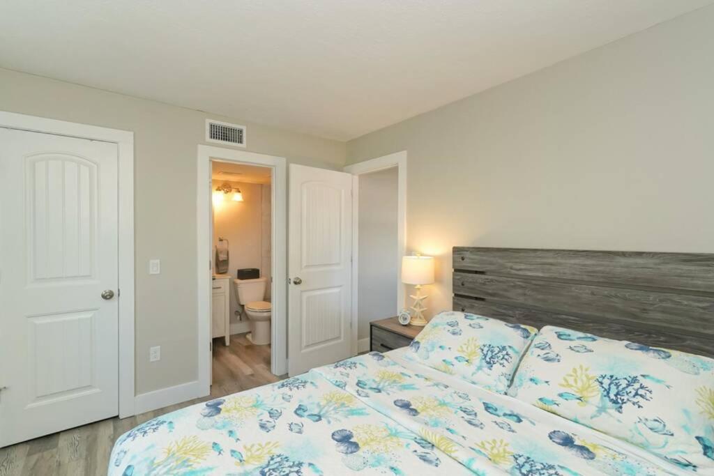 One-Bedroom Apartment - Photo 6
