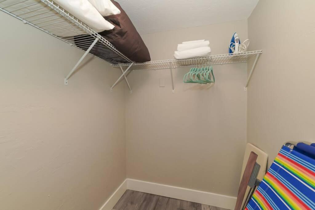 One-Bedroom Apartment - Photo 3