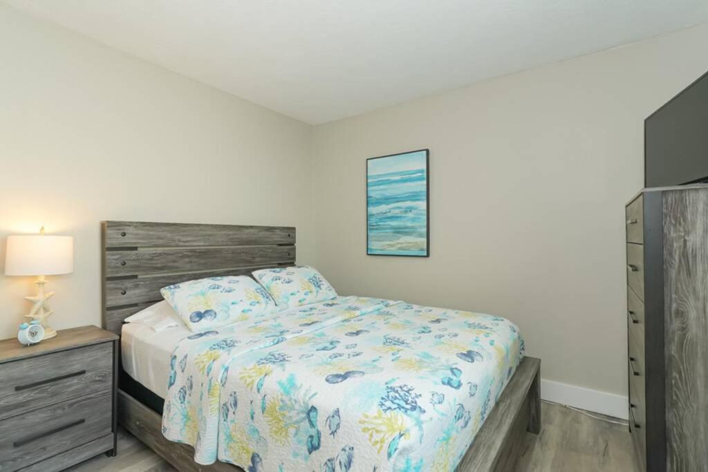 One-Bedroom Apartment - Photo 20