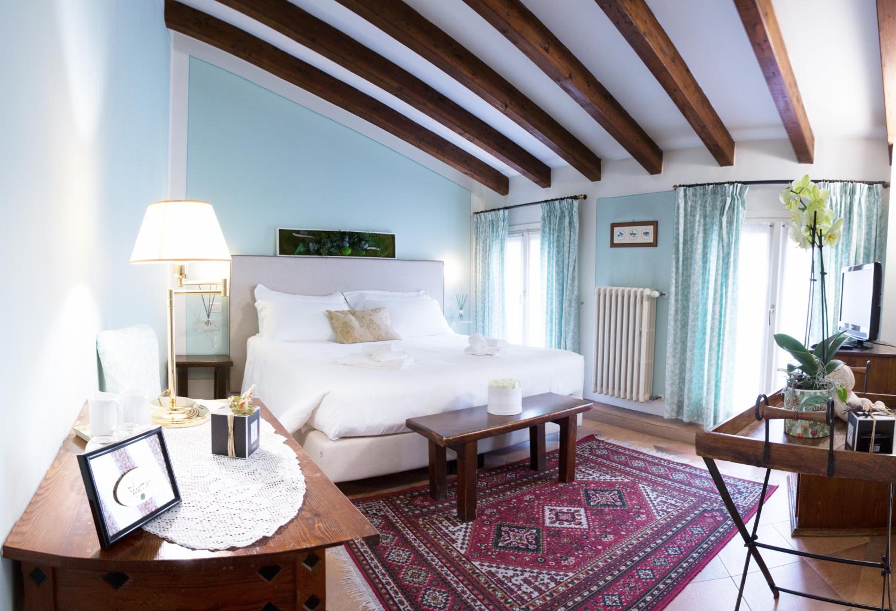 Double Room - Photo 2
