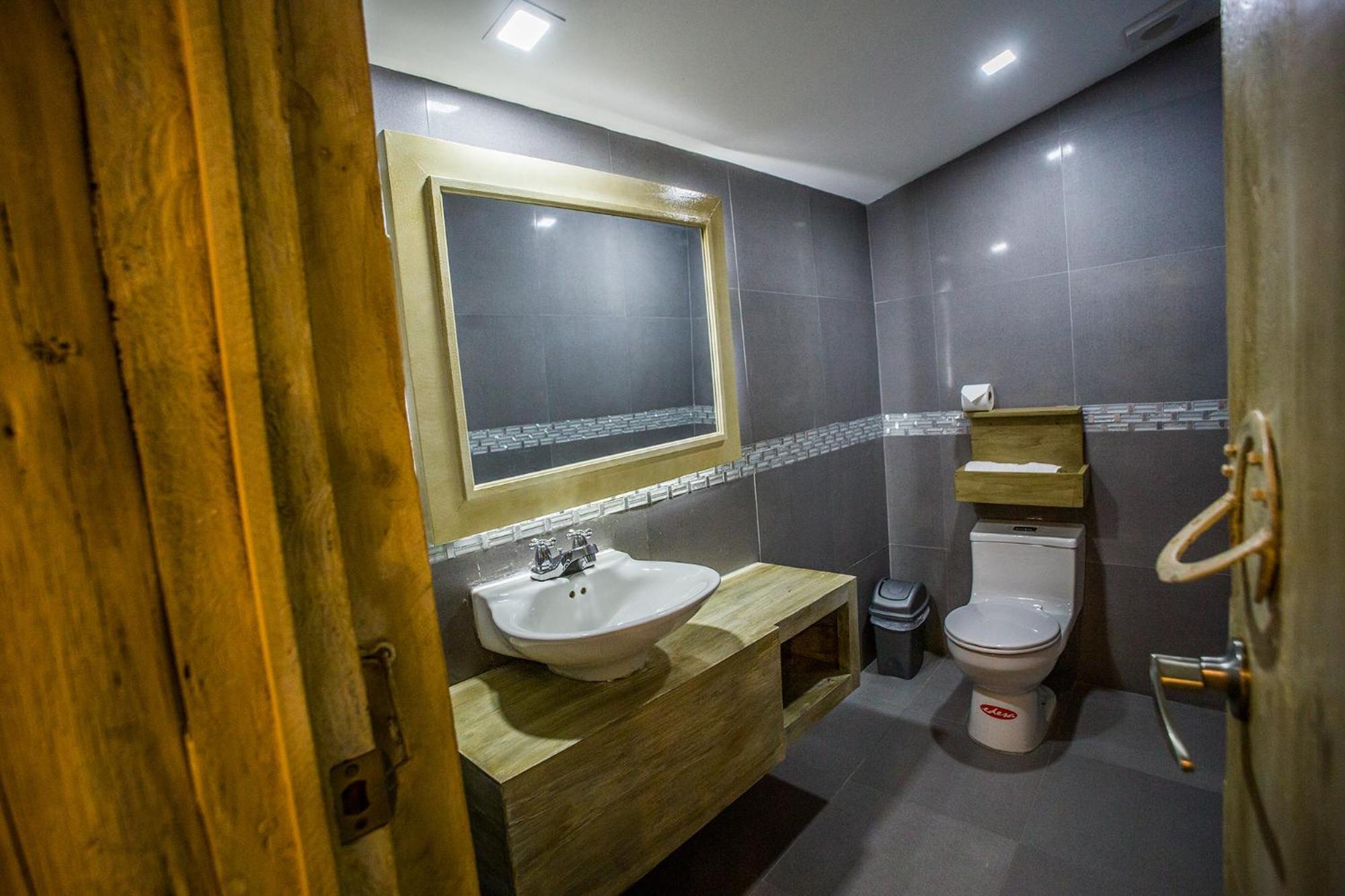Suite with Spa Bath photo 1