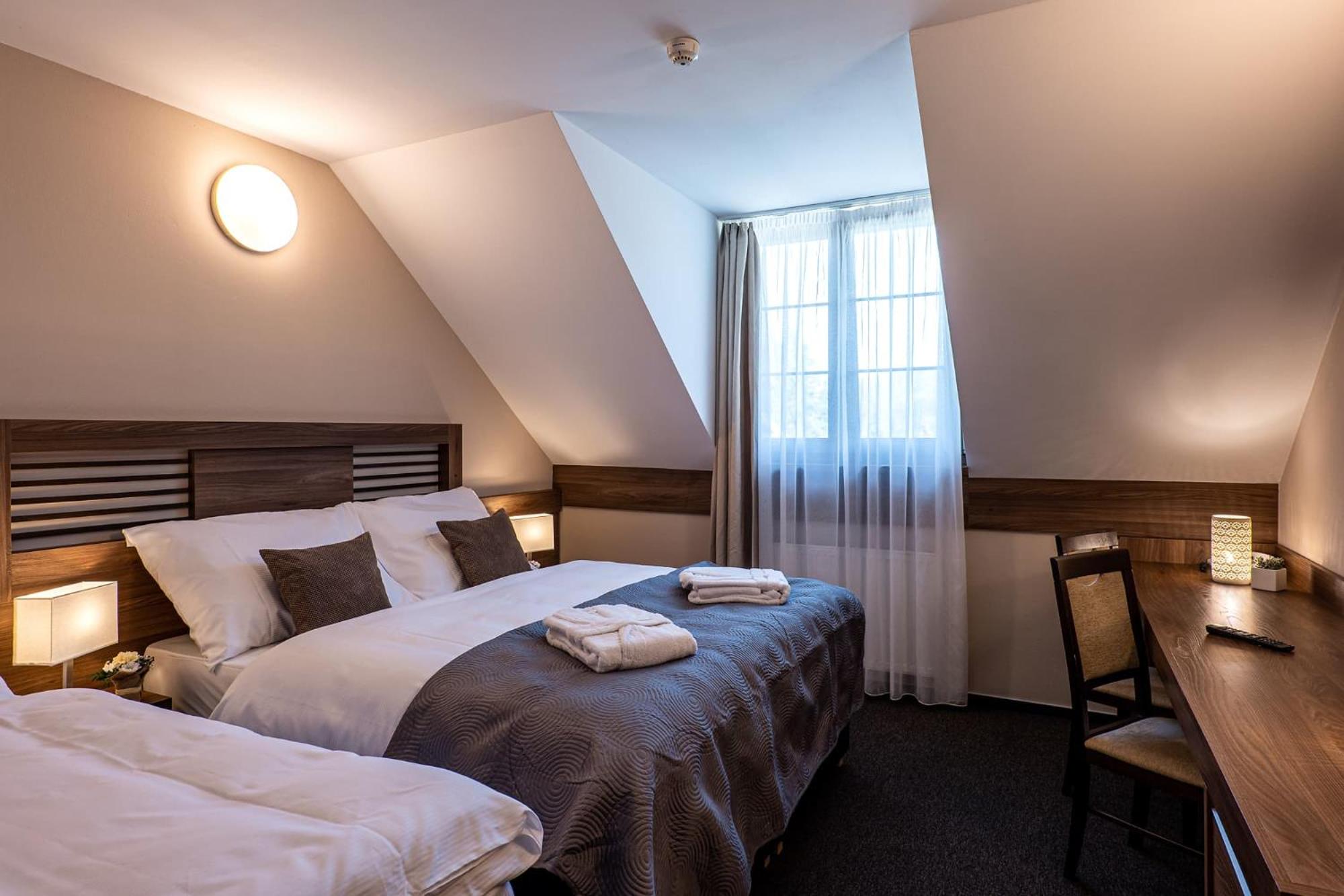 Standard Triple Room - Photo 4