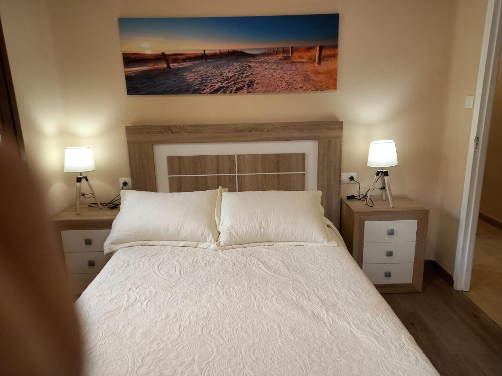 Three-Bedroom House - Photo 8