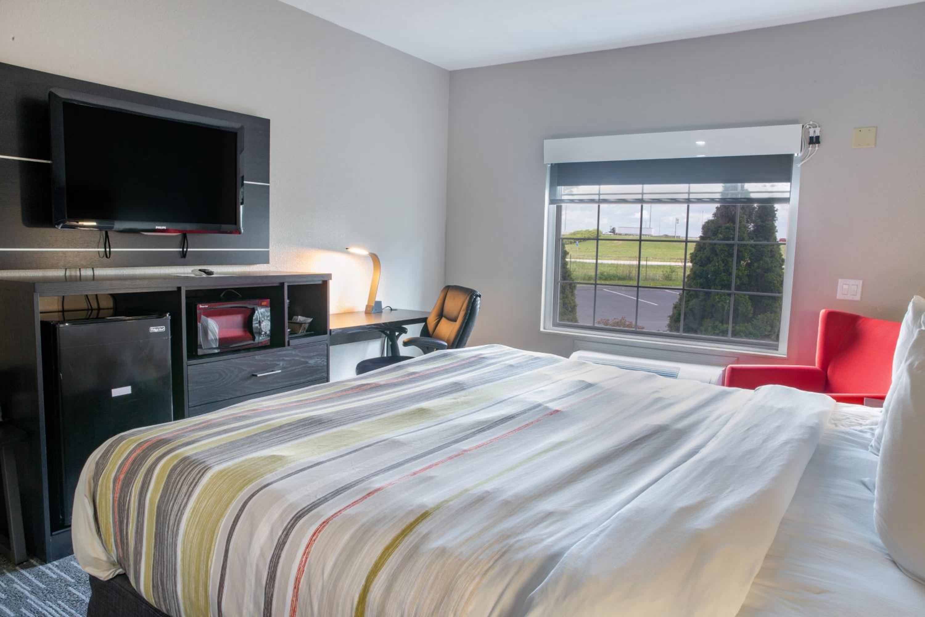 King Room - Disability Access - Photo 3