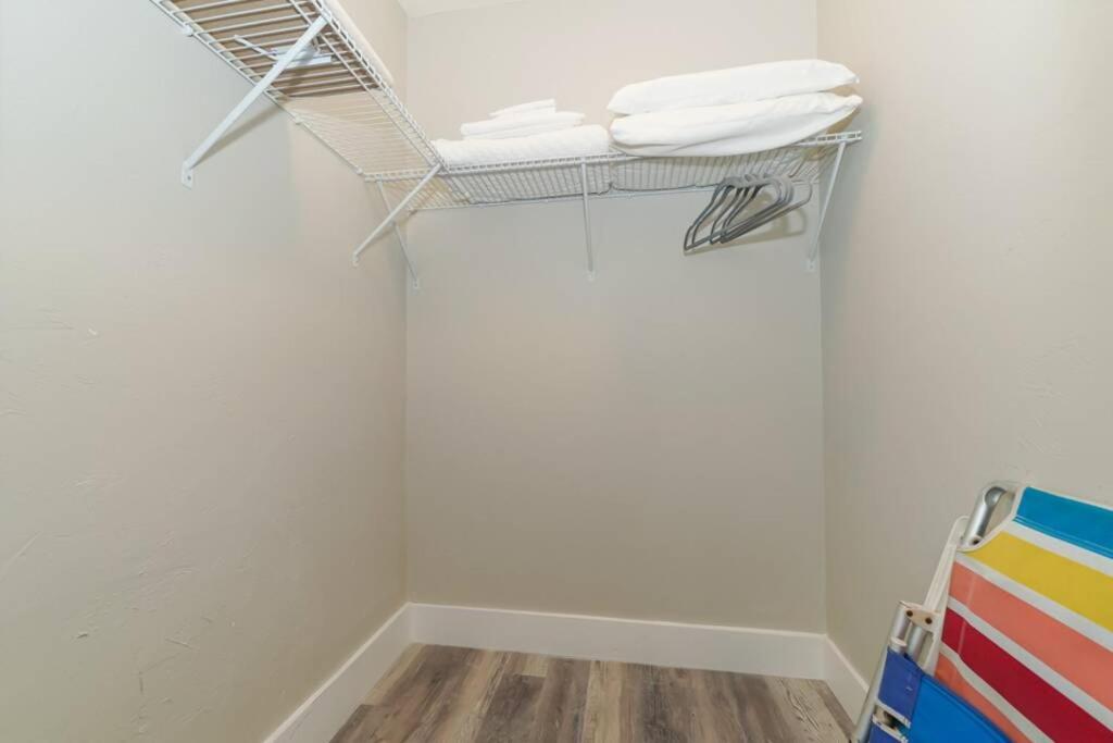 One-Bedroom Apartment - Photo 3