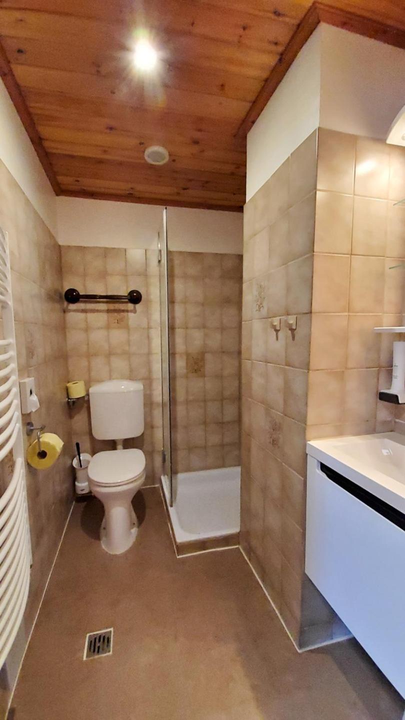 Large Single Room