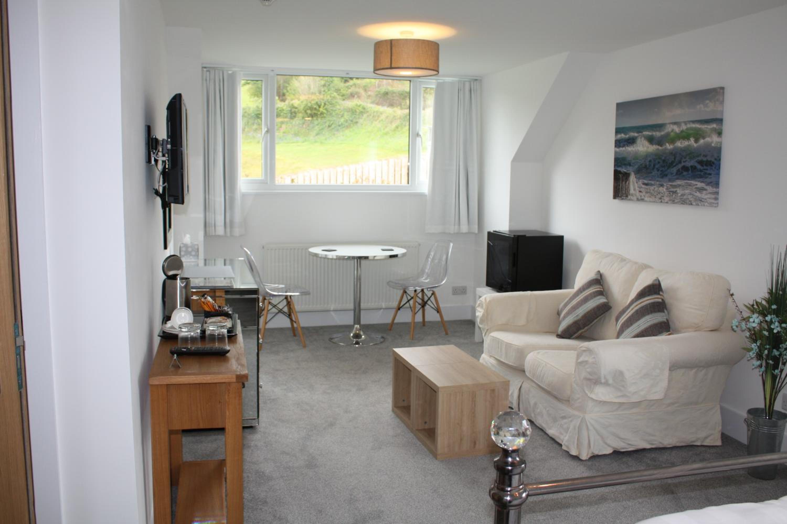 Suite with Garden View - Photo 8