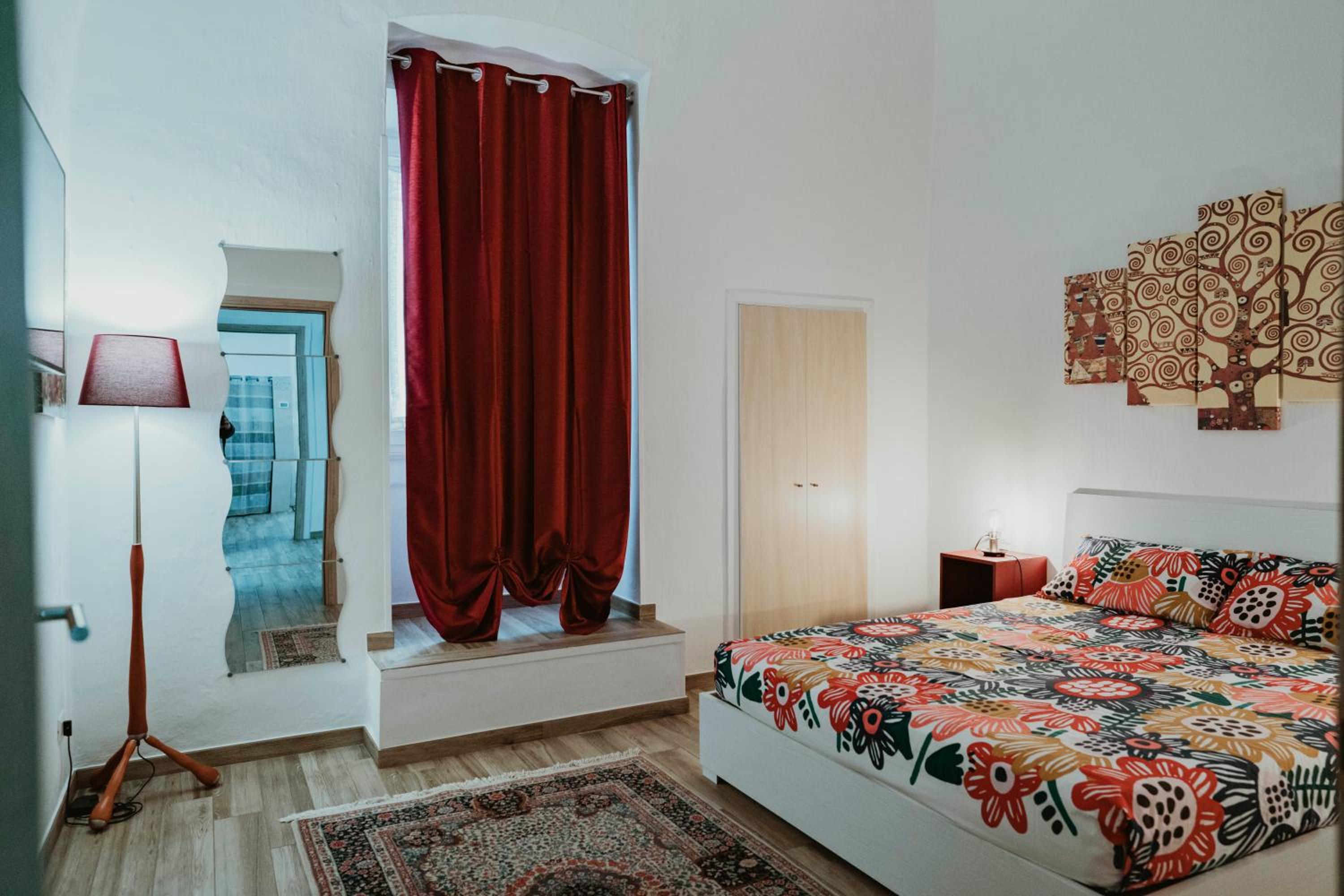 One-Bedroom House - Photo 9
