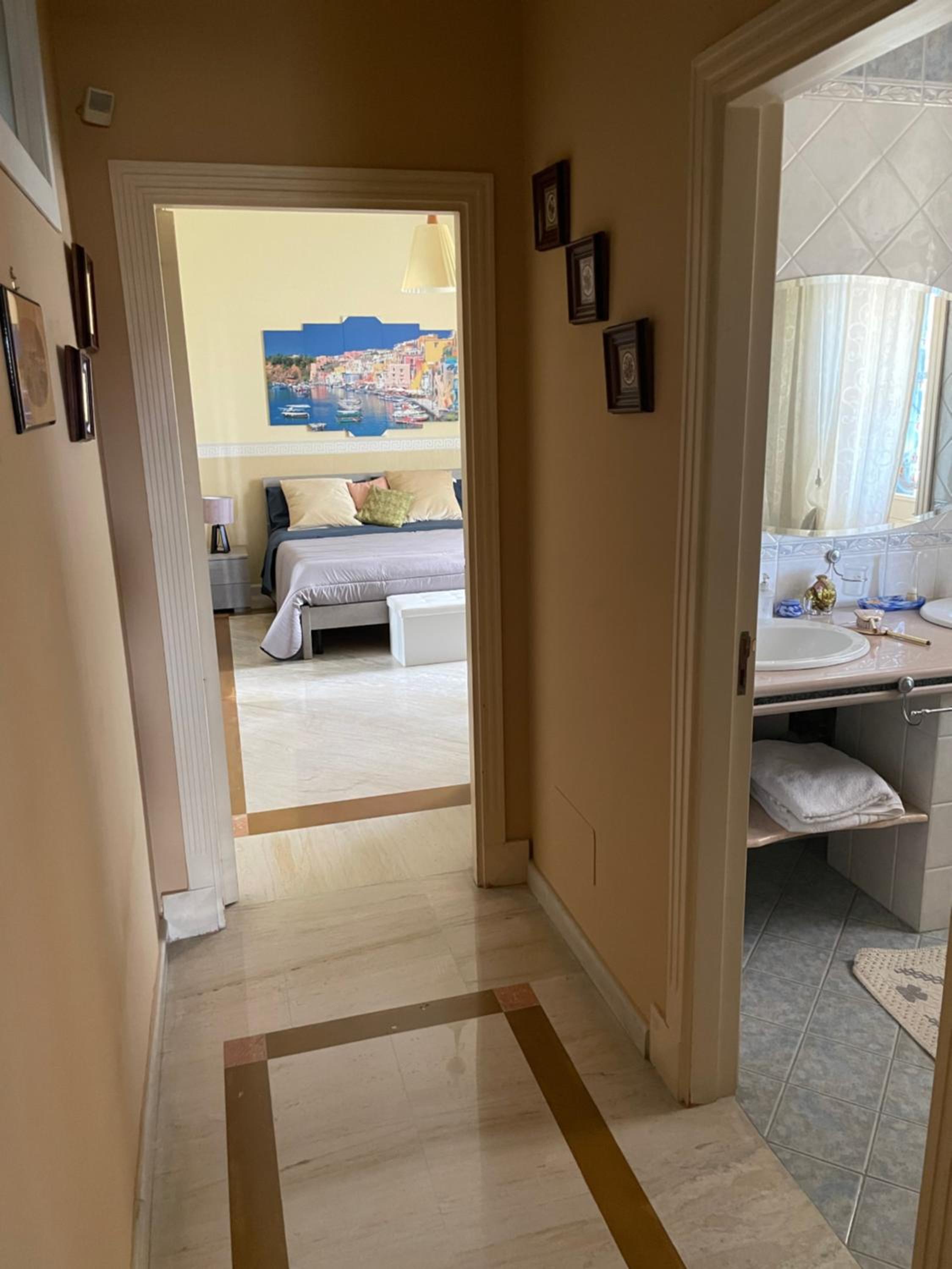 Double Room with Private Bathroom photo 3