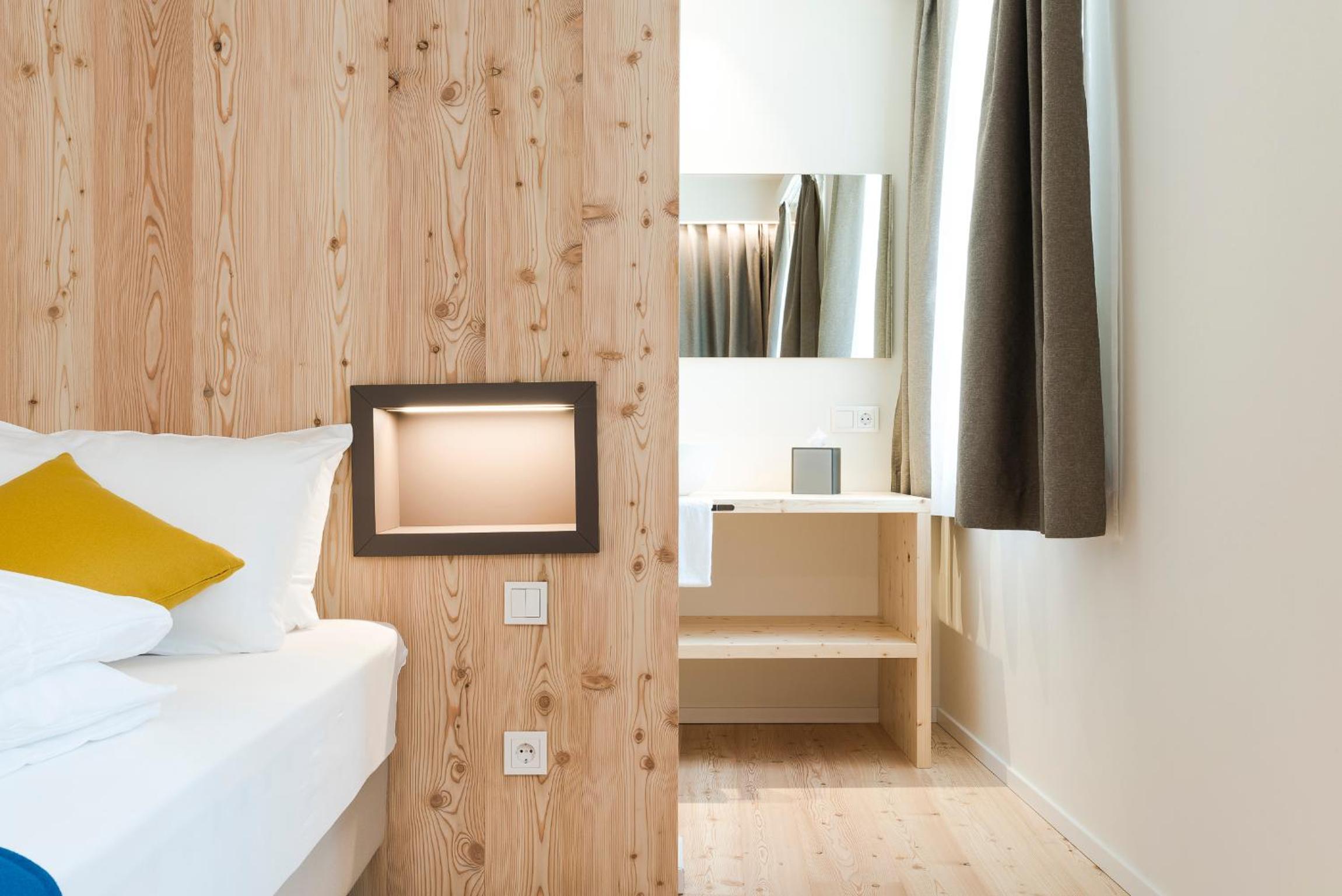 Double or Twin Room with Terrace