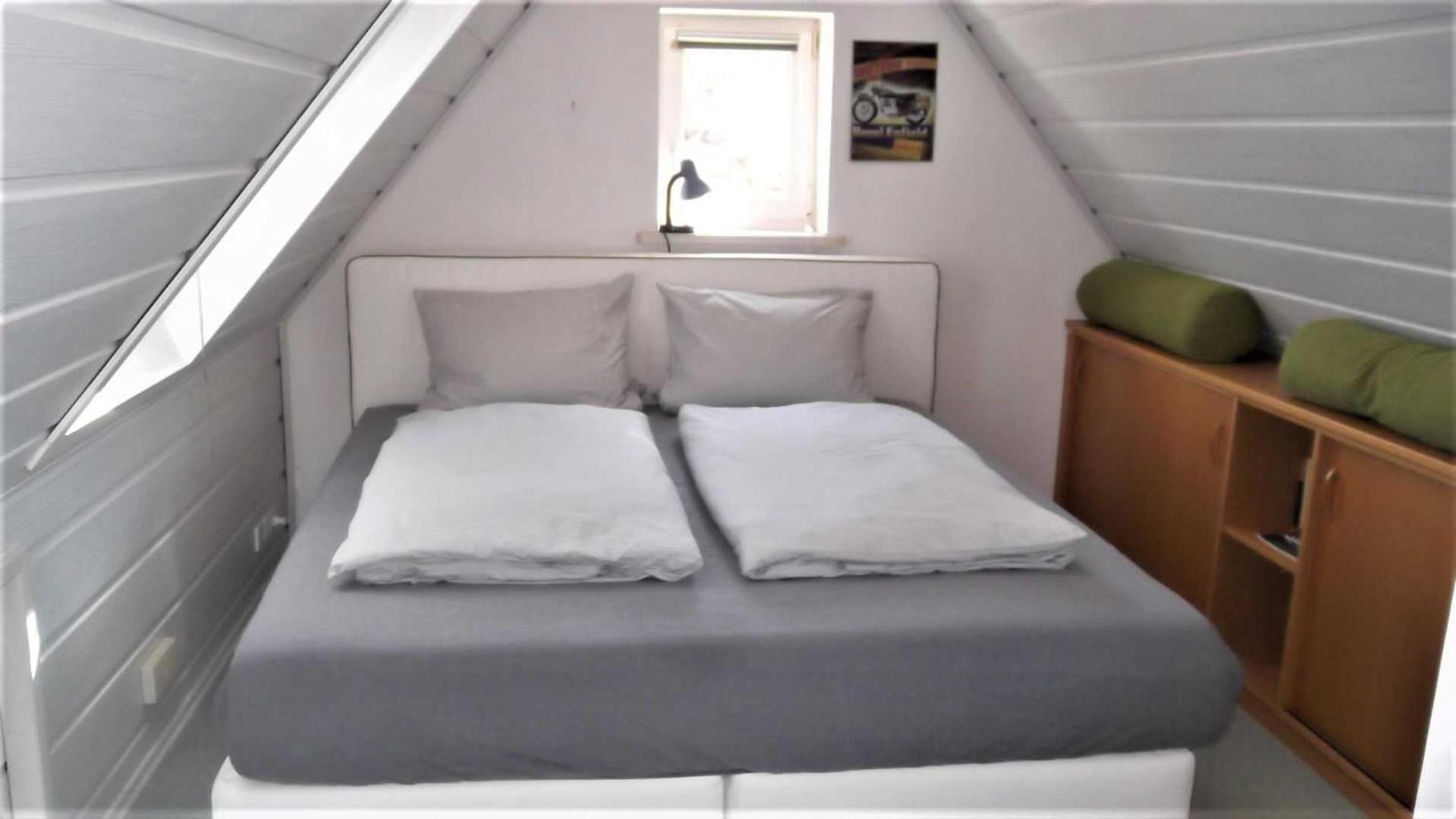 One-Bedroom Apartment with Balcony photo 1