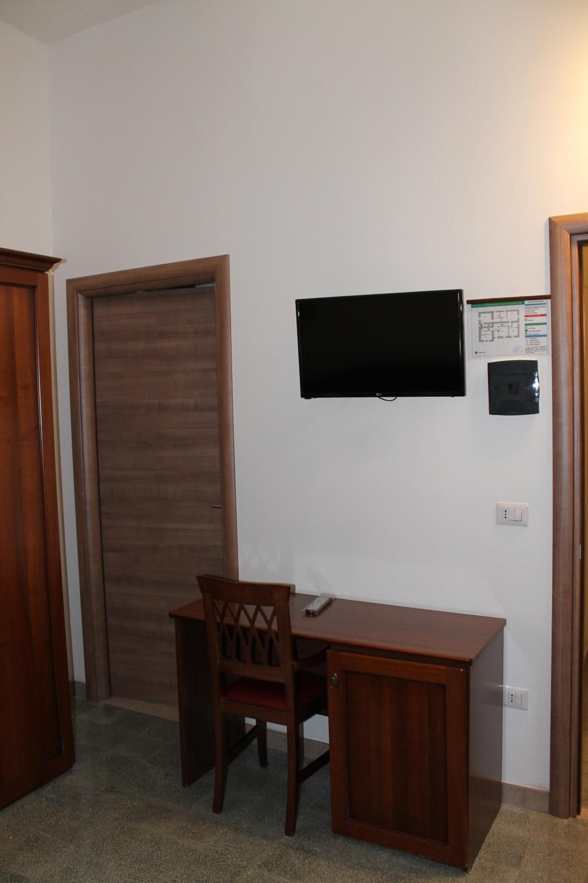Superior Double Room - Photo 3