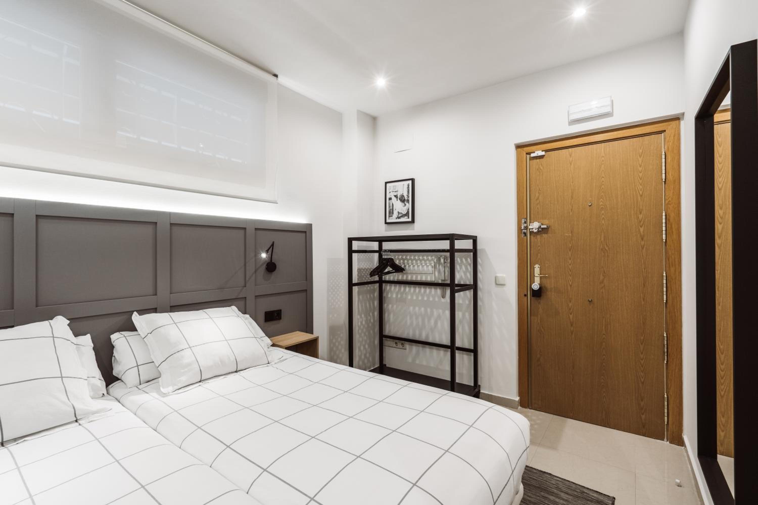 Suite with Shower photo 2