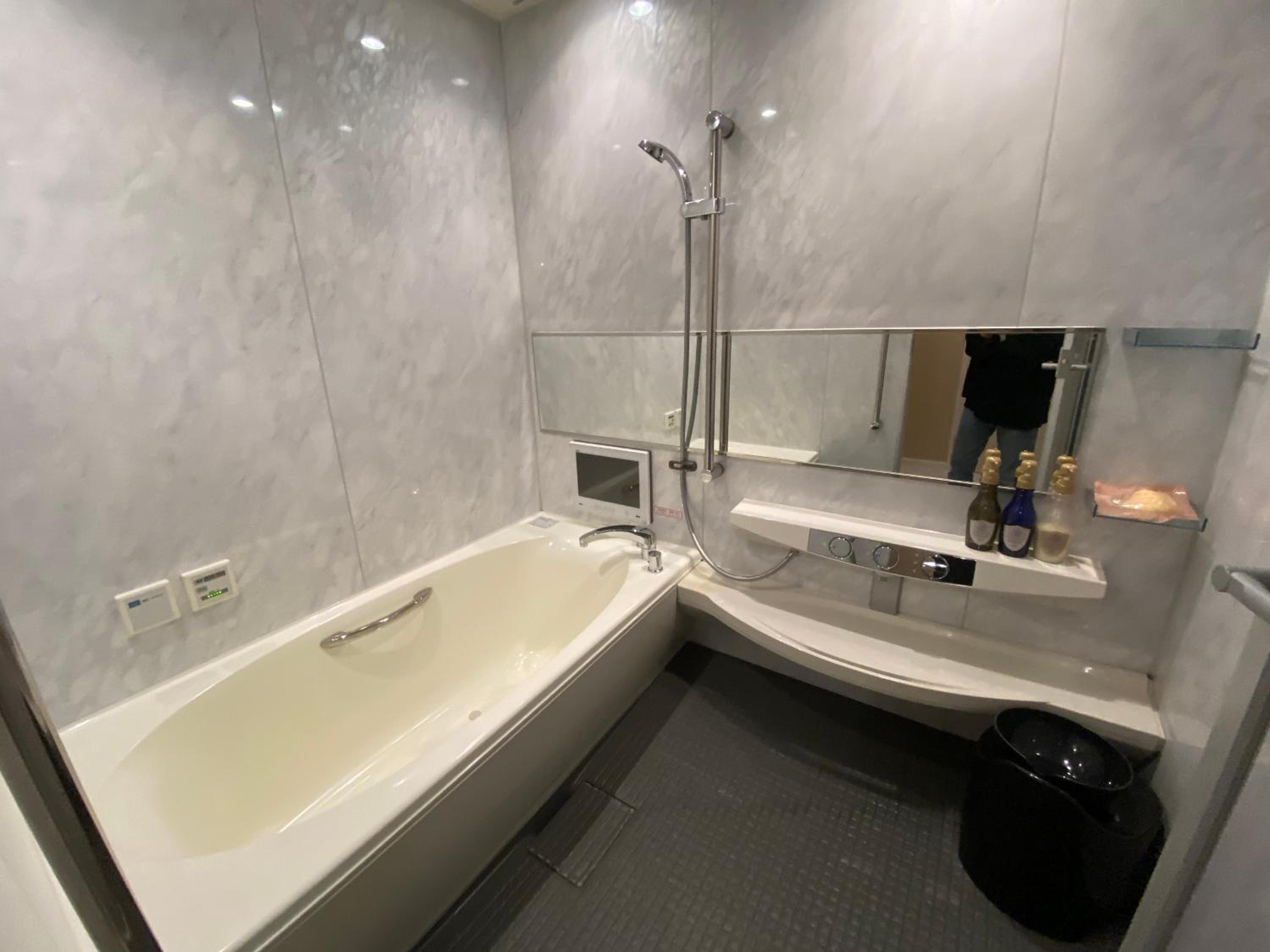 Economy Double Room - Photo 5