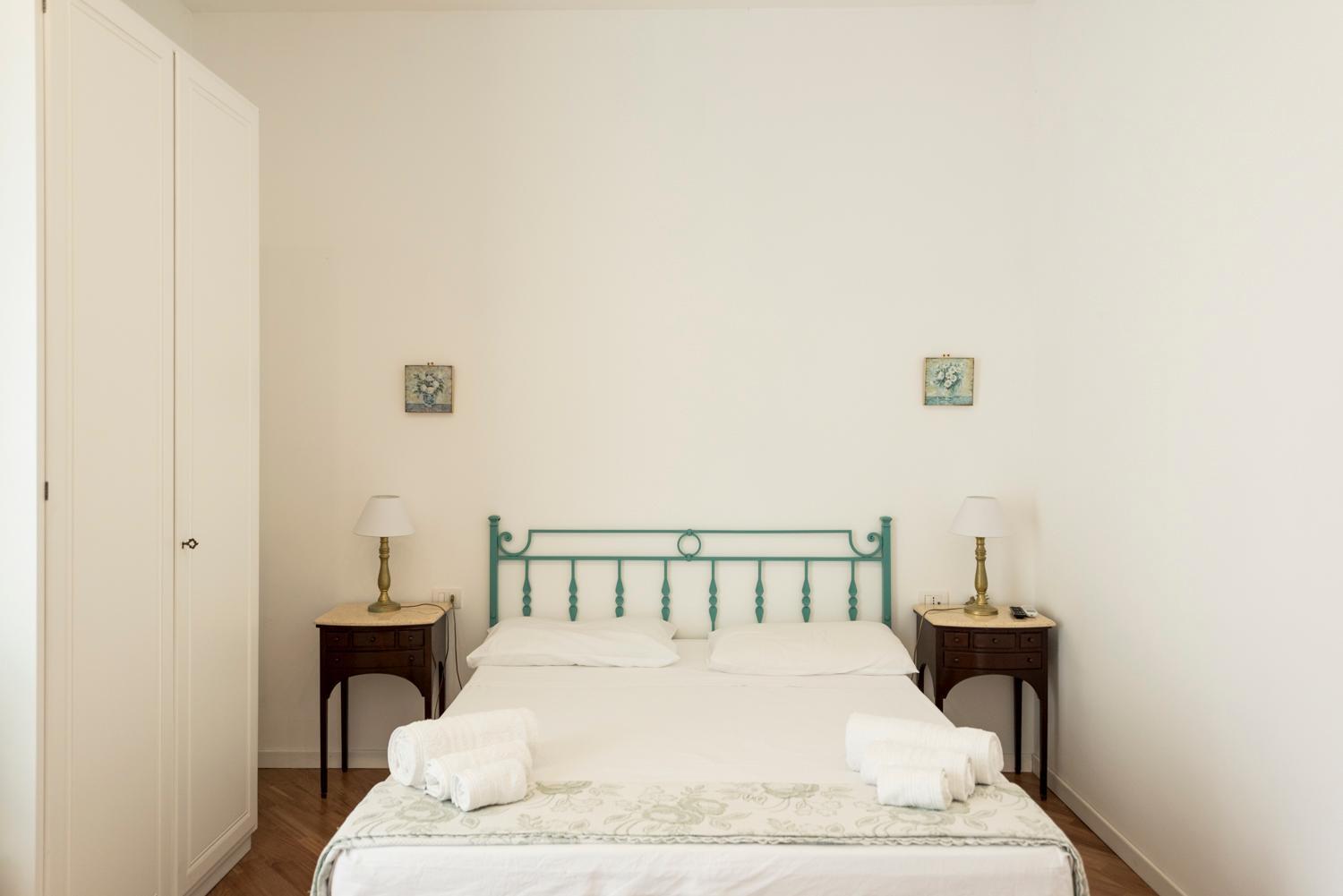 Double Room with Balcony - Photo 29