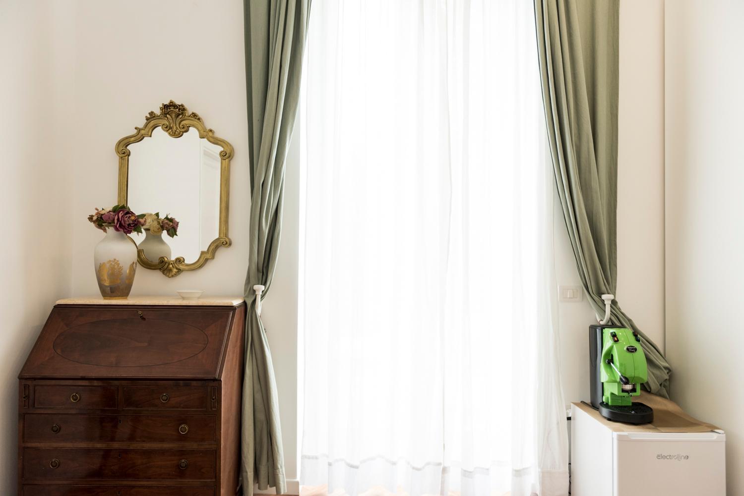 Double Room with Balcony - Photo 25