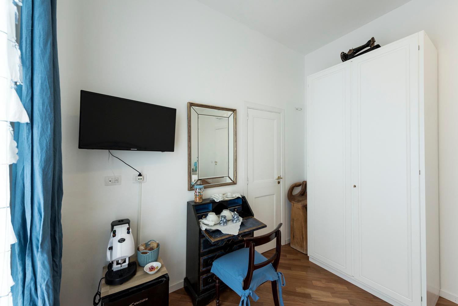Double Room - Photo 26