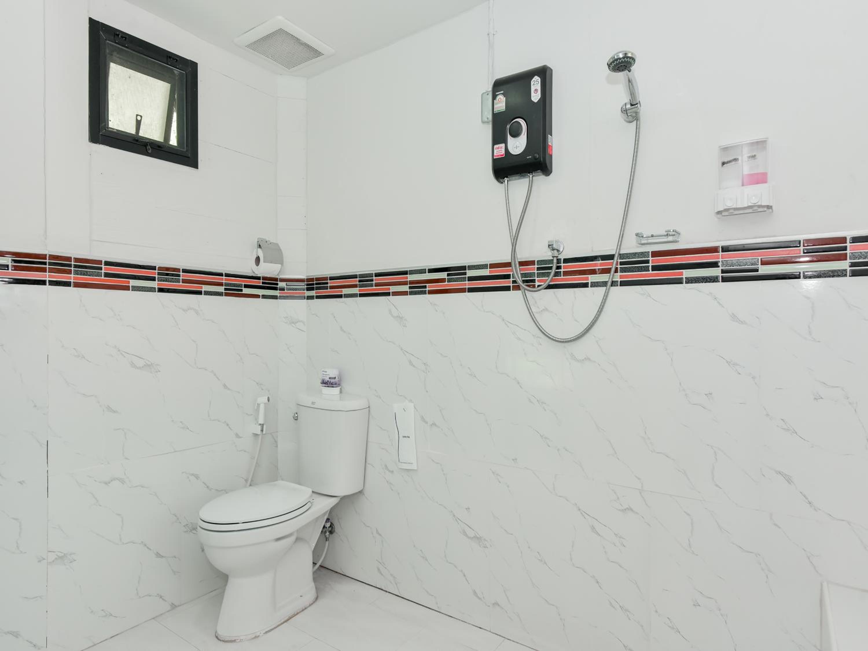 One-Bedroom Suite photo 2