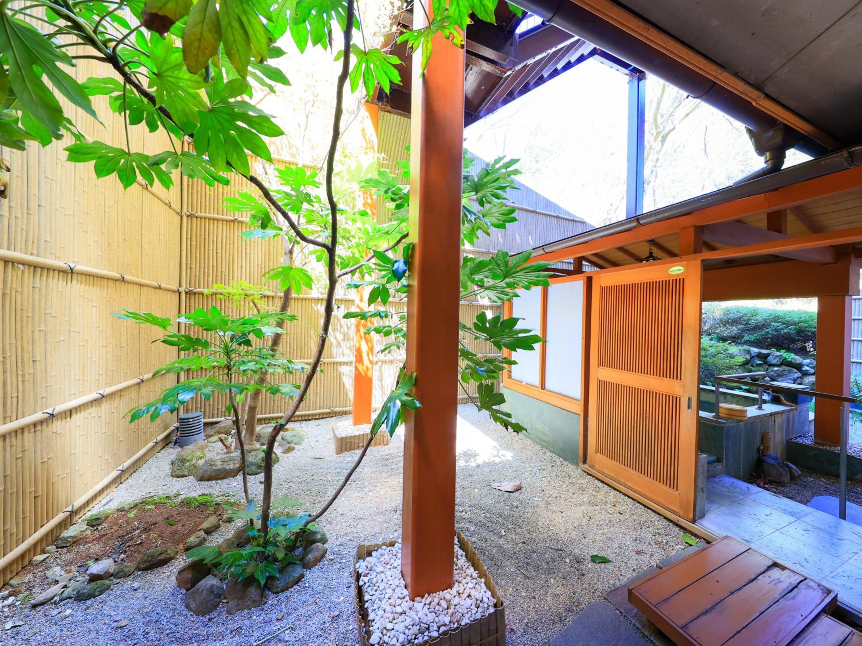 Japanese-Style Room With Open-Air Bath - Photo 10