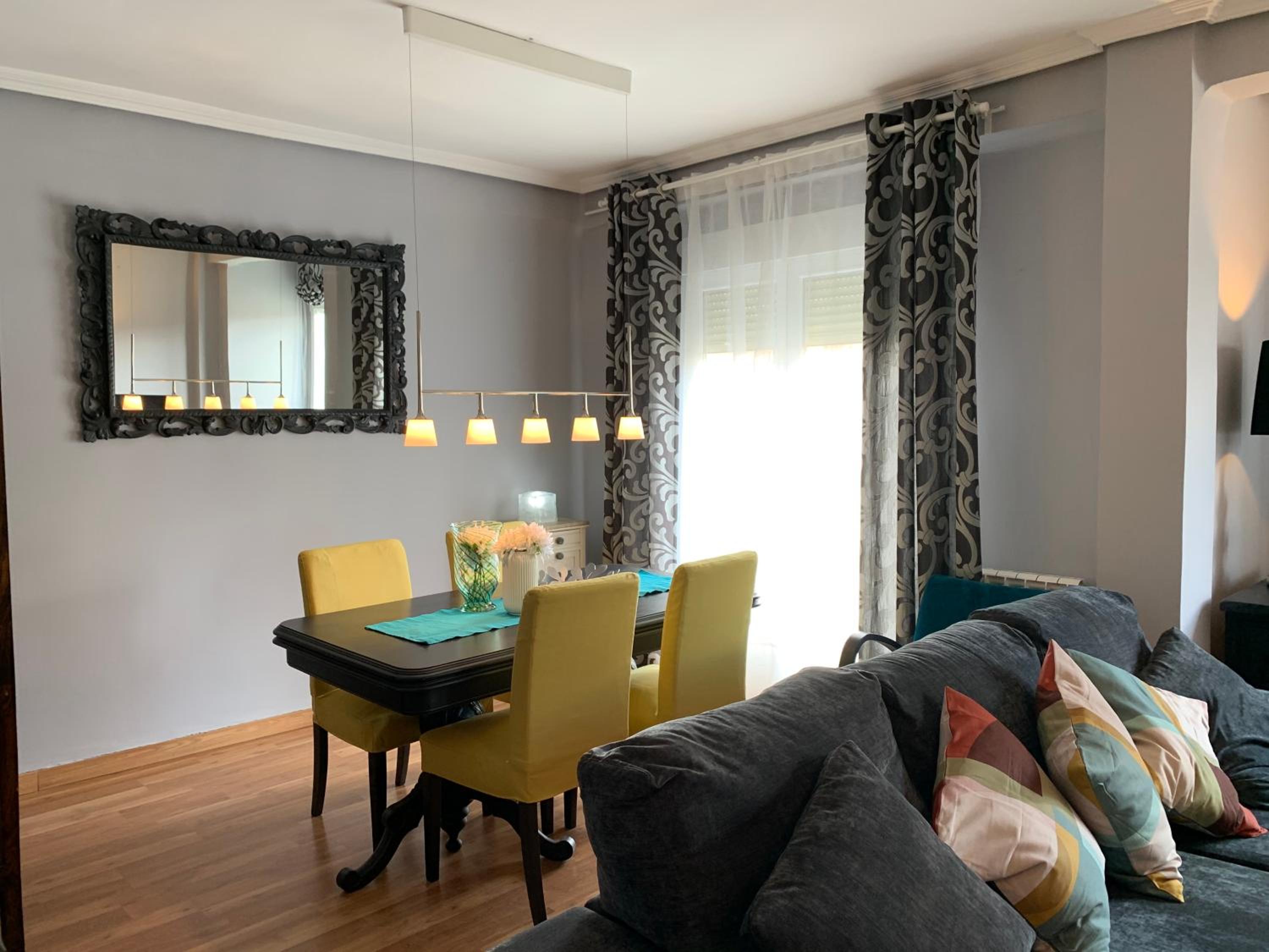 Two-Bedroom Apartment - Photo 6