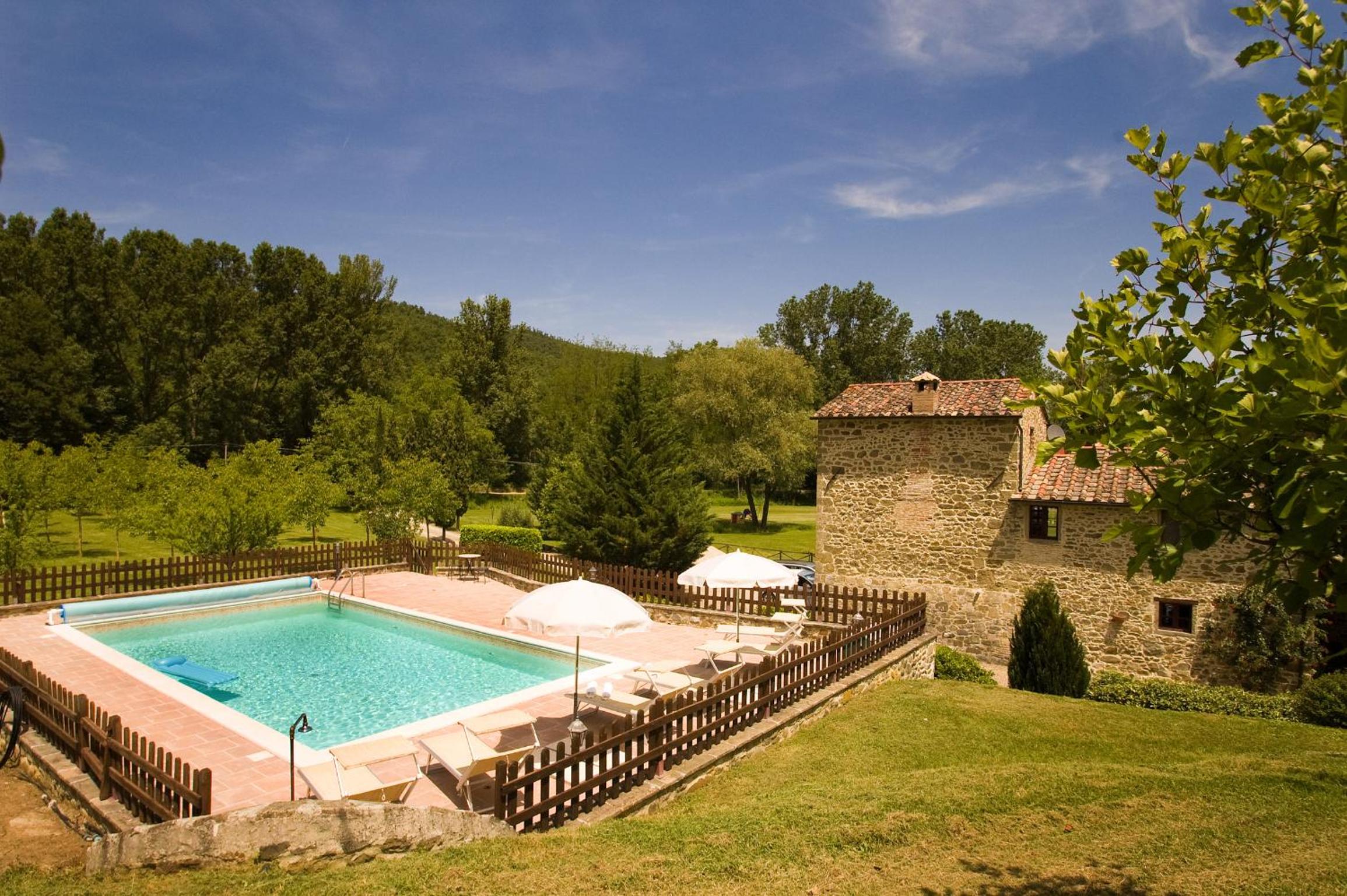 Villa with Private Pool photo 3