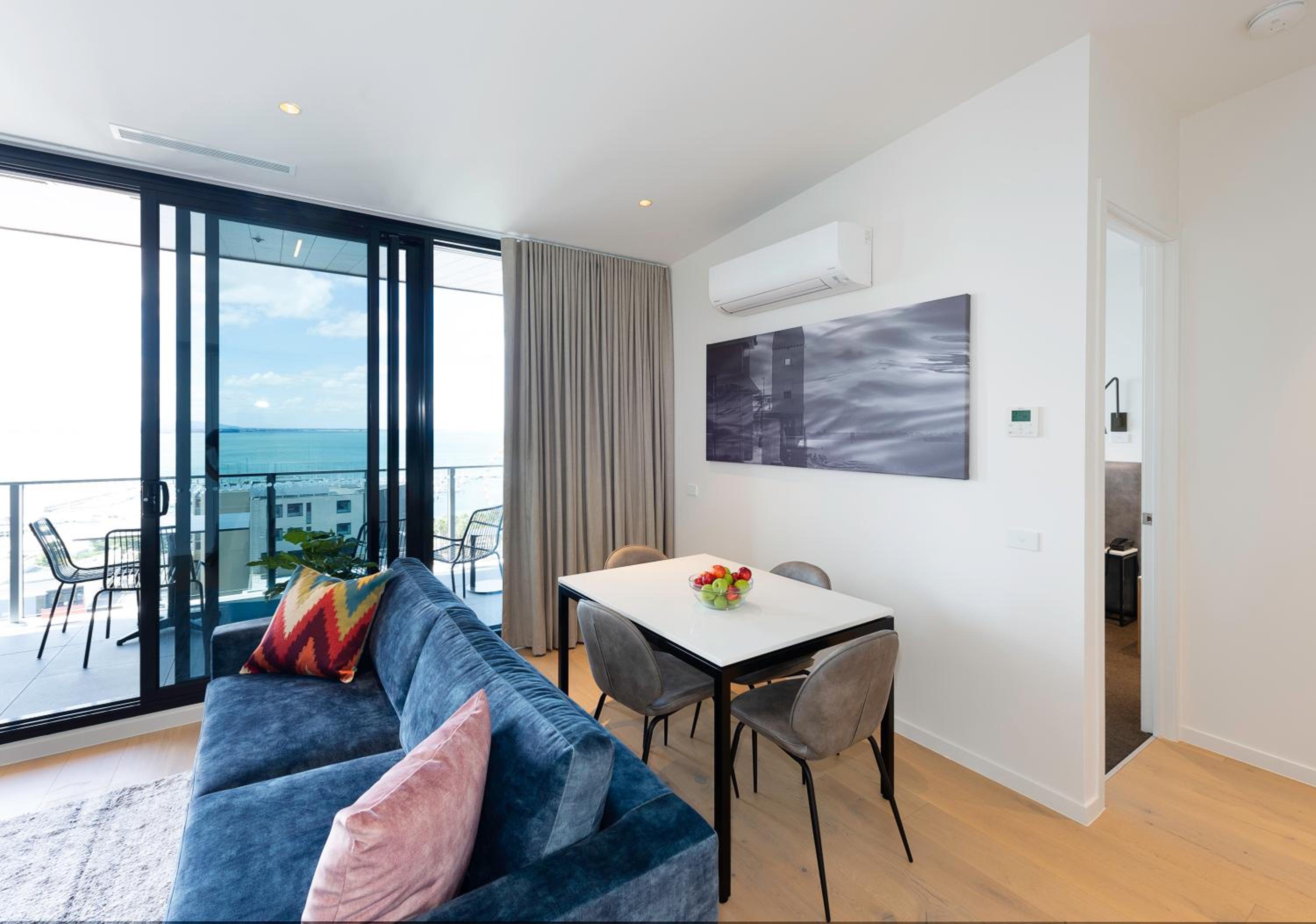 Two-Bedroom Apartment with Ocean View - Photo 1