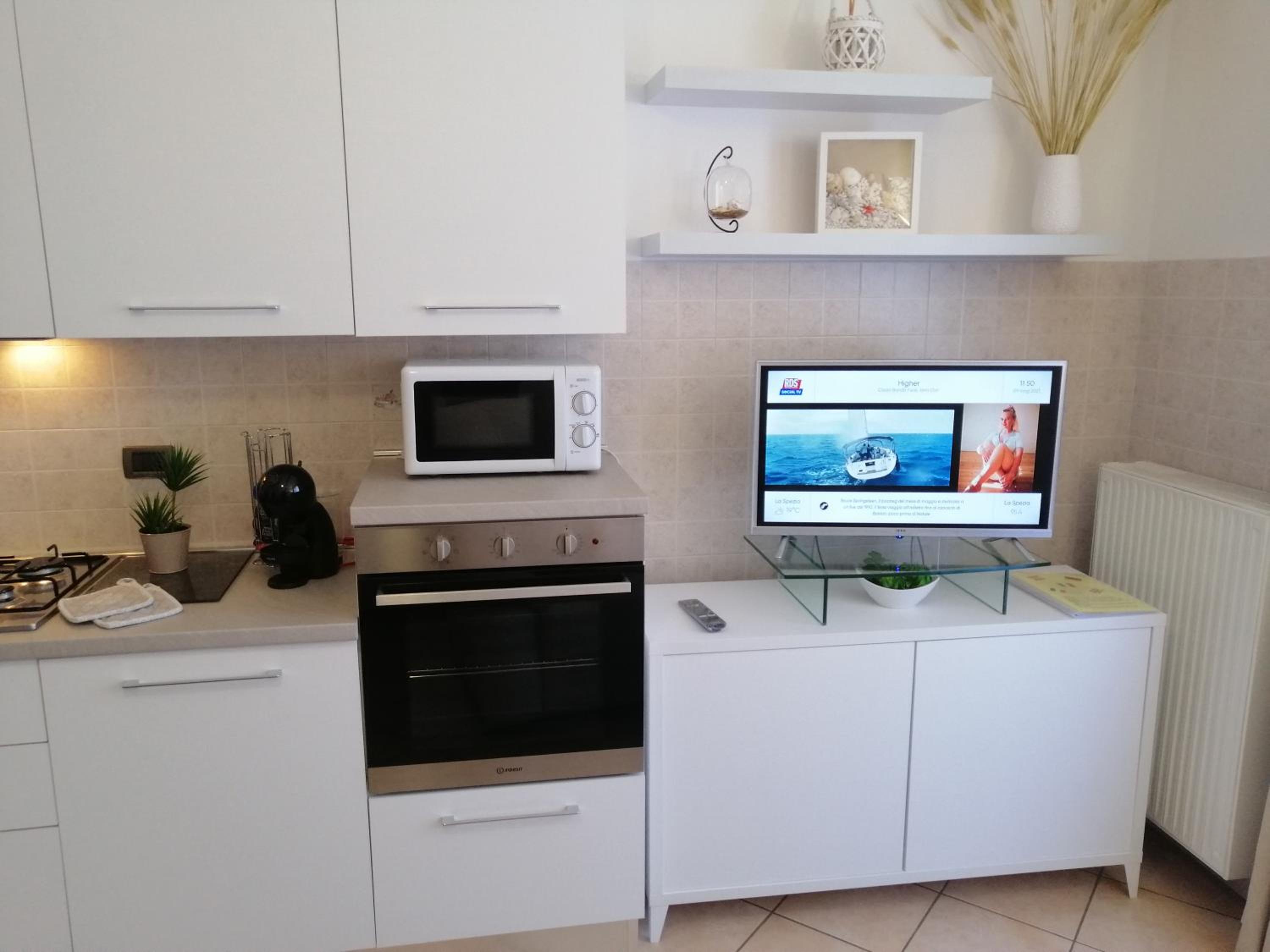 Apartment with Terrace - Photo 28