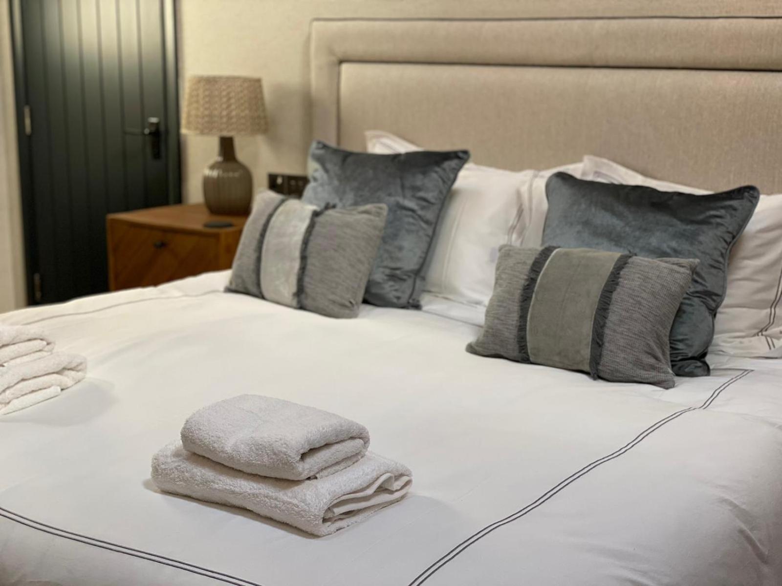 Superior Double or Twin Room - Photo 14
