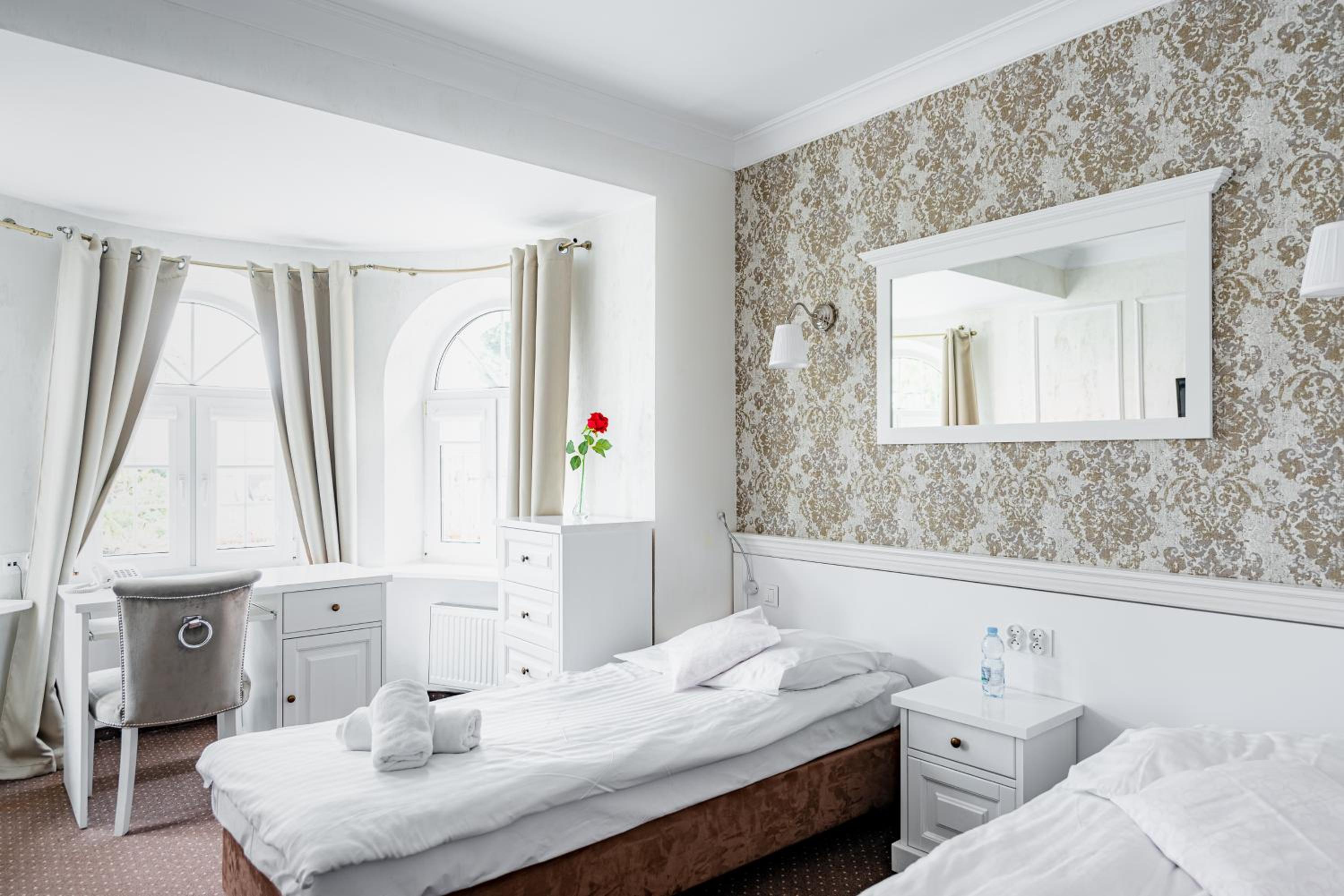 Small Double Room - Photo 5