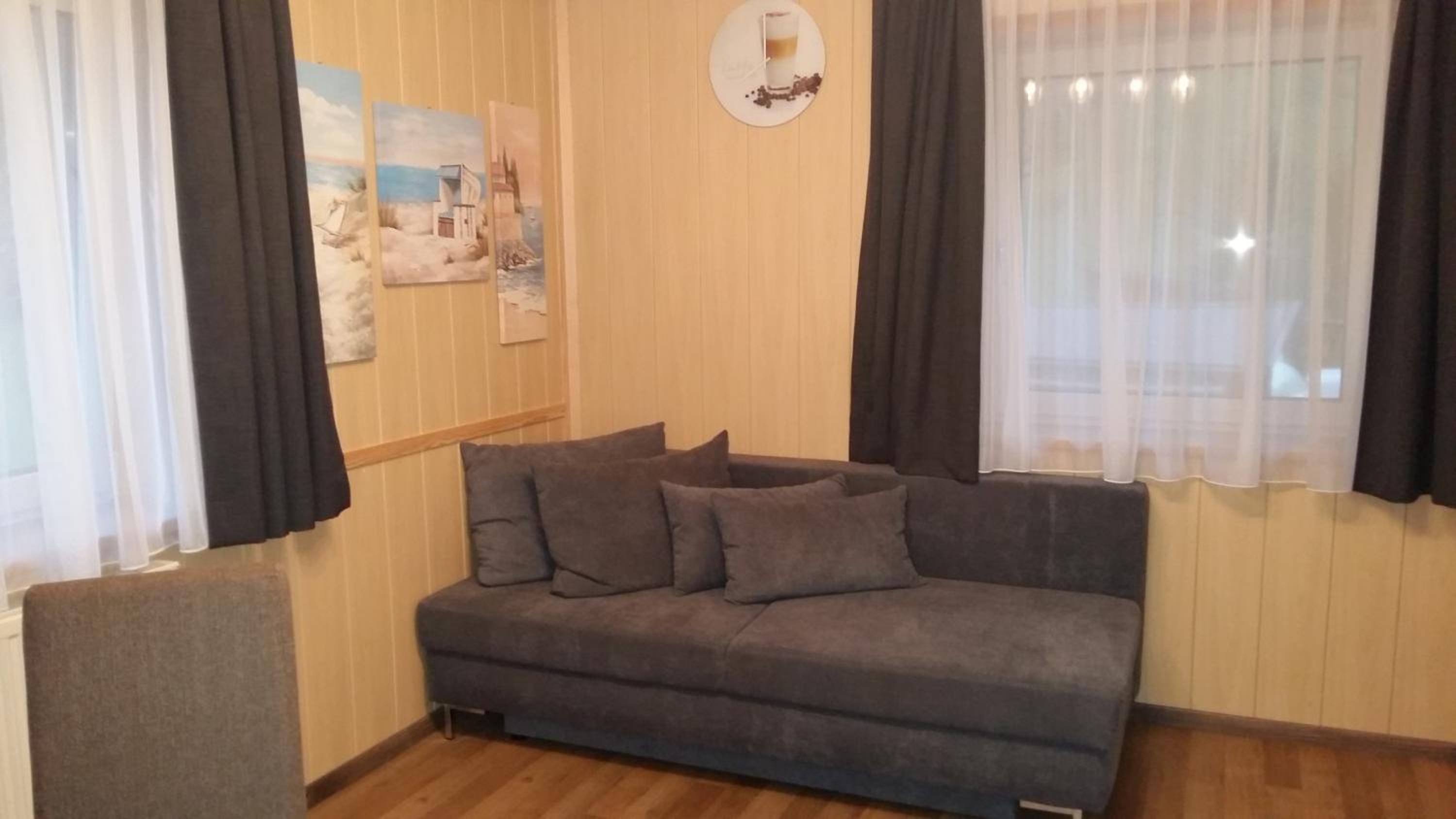 Apartment photo 1