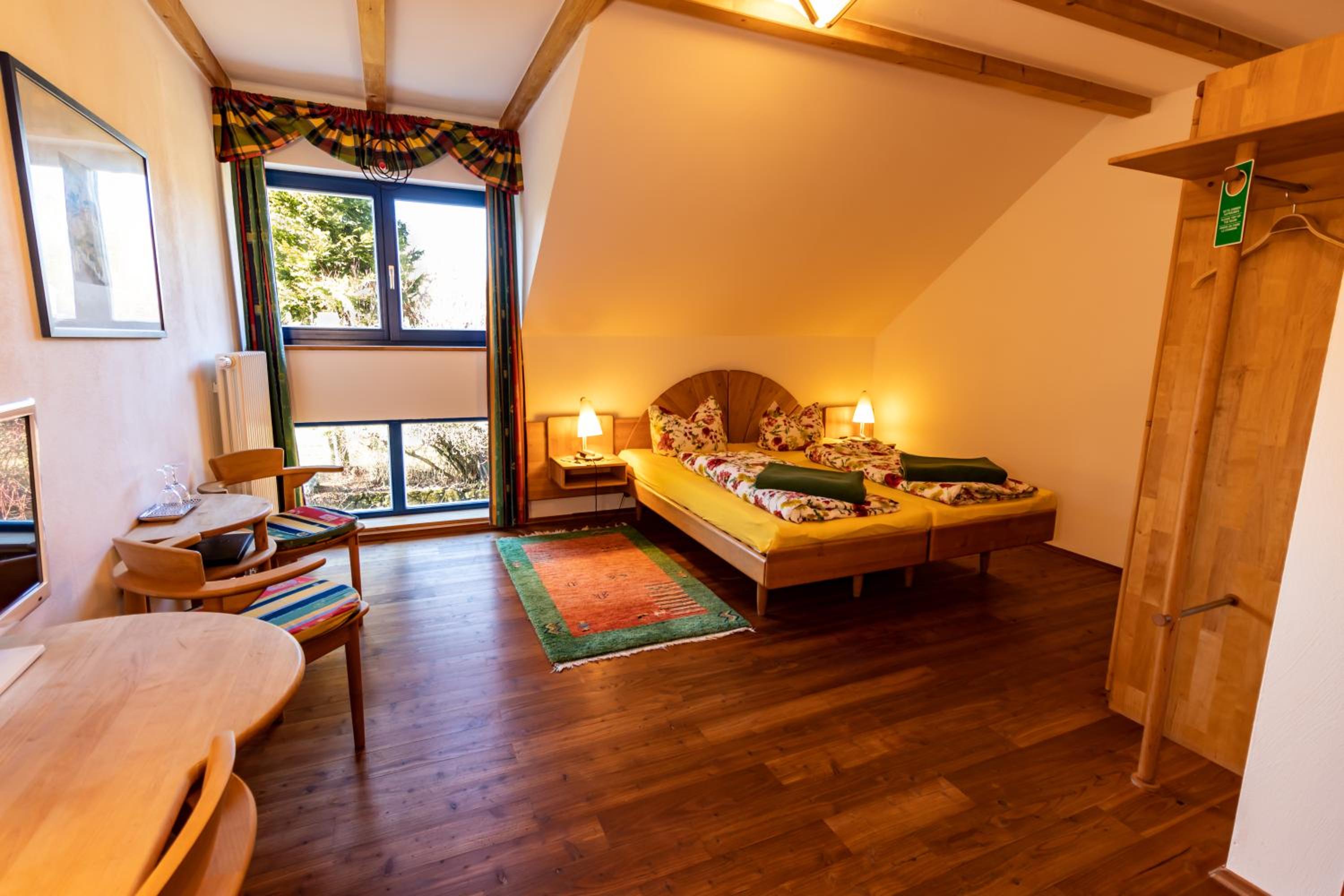 Double Room - Photo 2