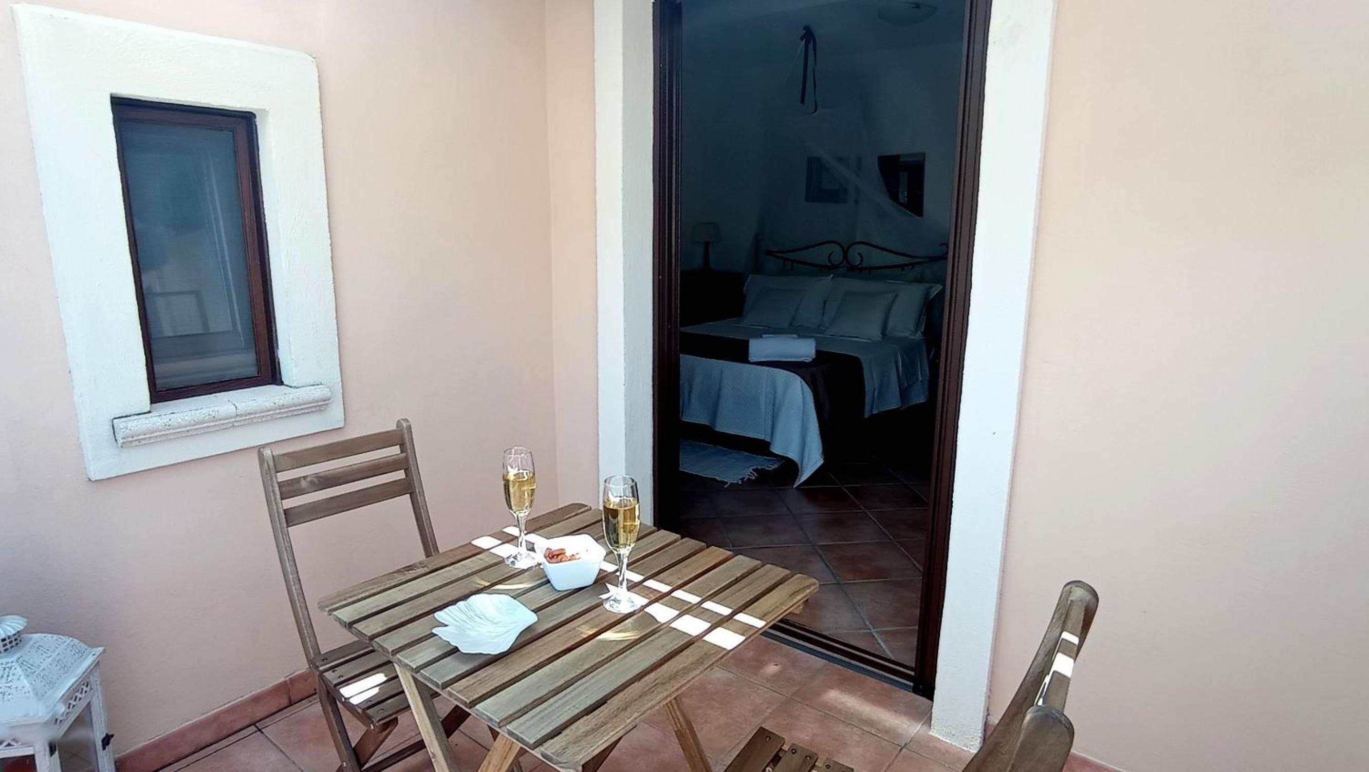 Double Room - Photo 11