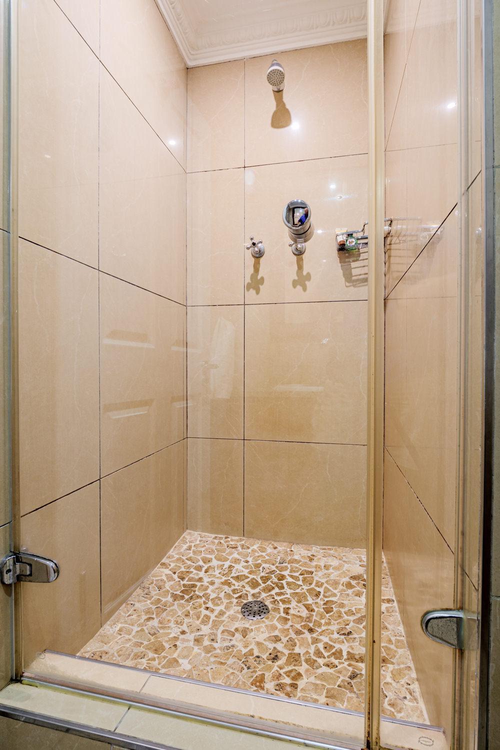 Two-Bedroom Apartment - Photo 14