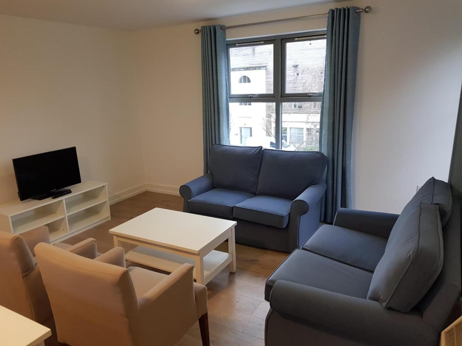 Two-Bedroom Apartment - Photo 5