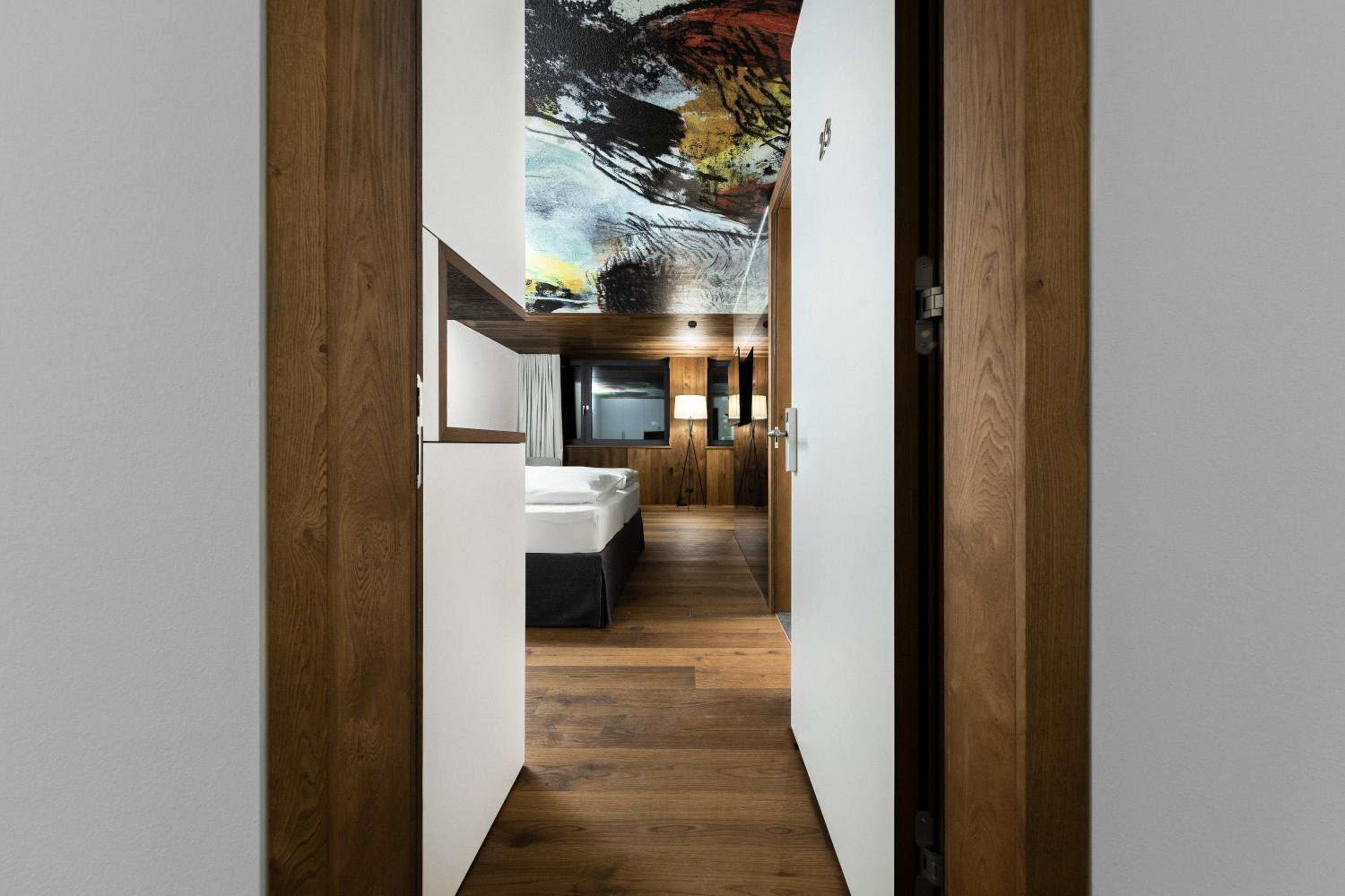 Deluxe Double or Twin Room photo 3