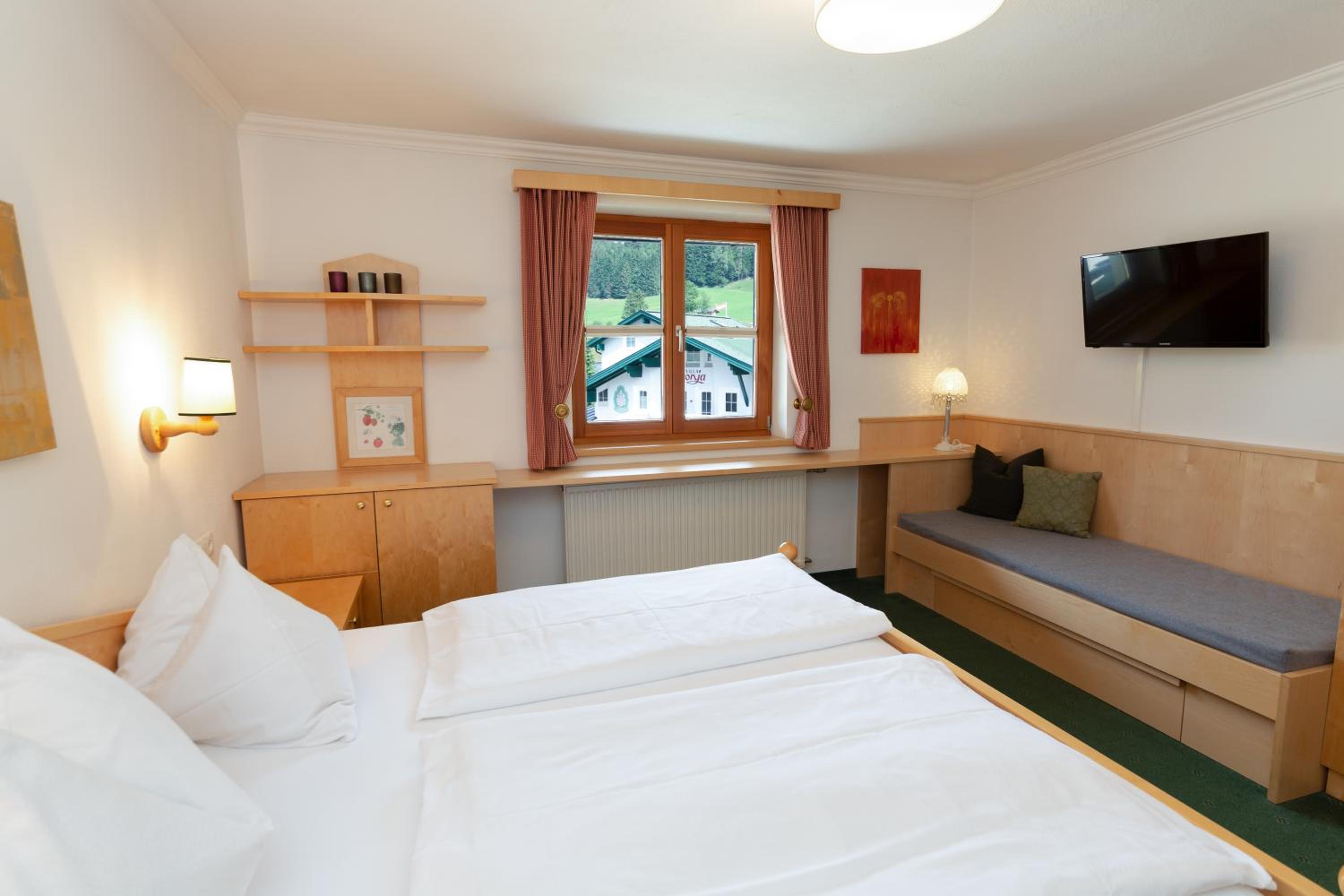 Triple Room with Balcony photo 2