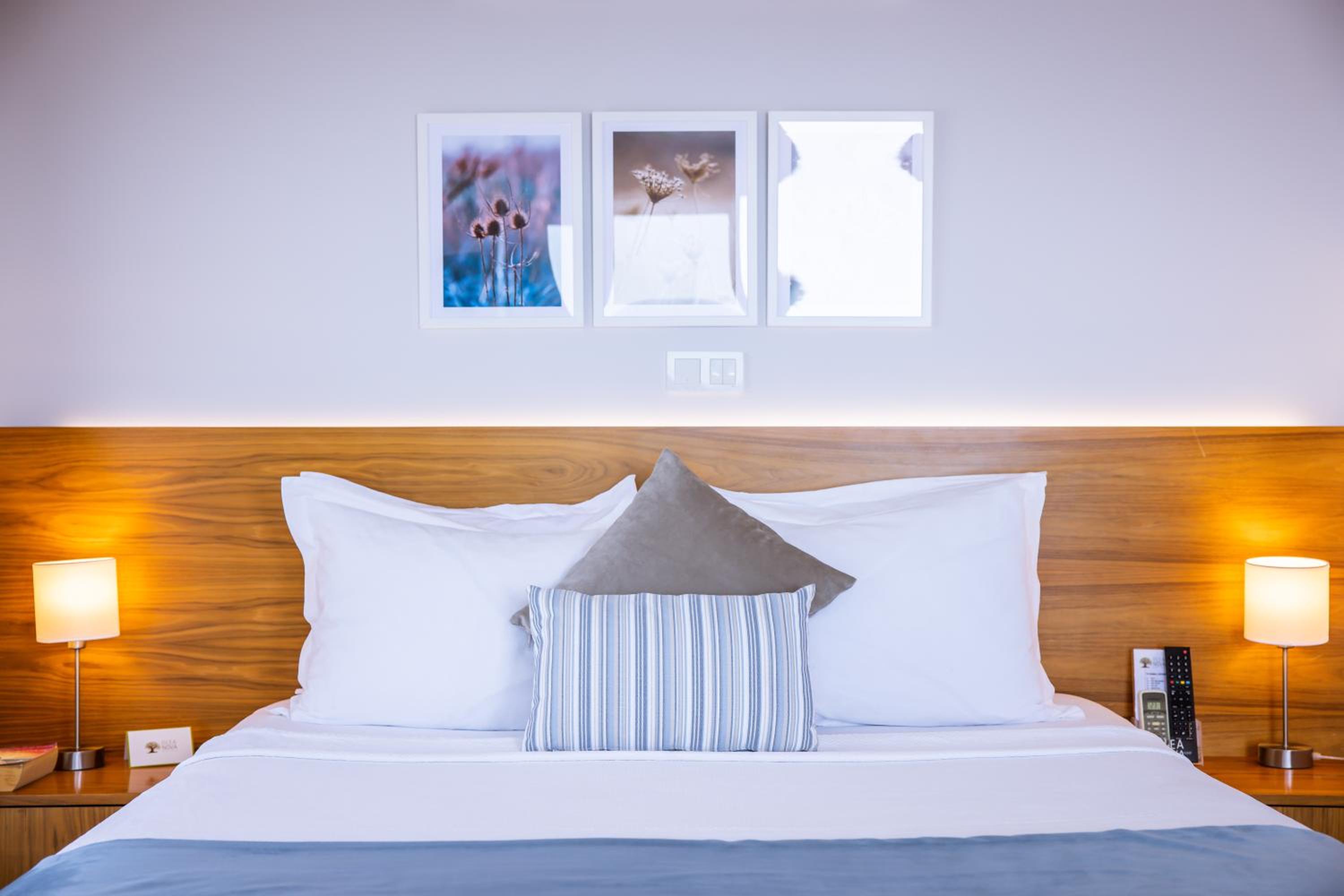 Standard Double Room with Partial Sea View - Photo 16