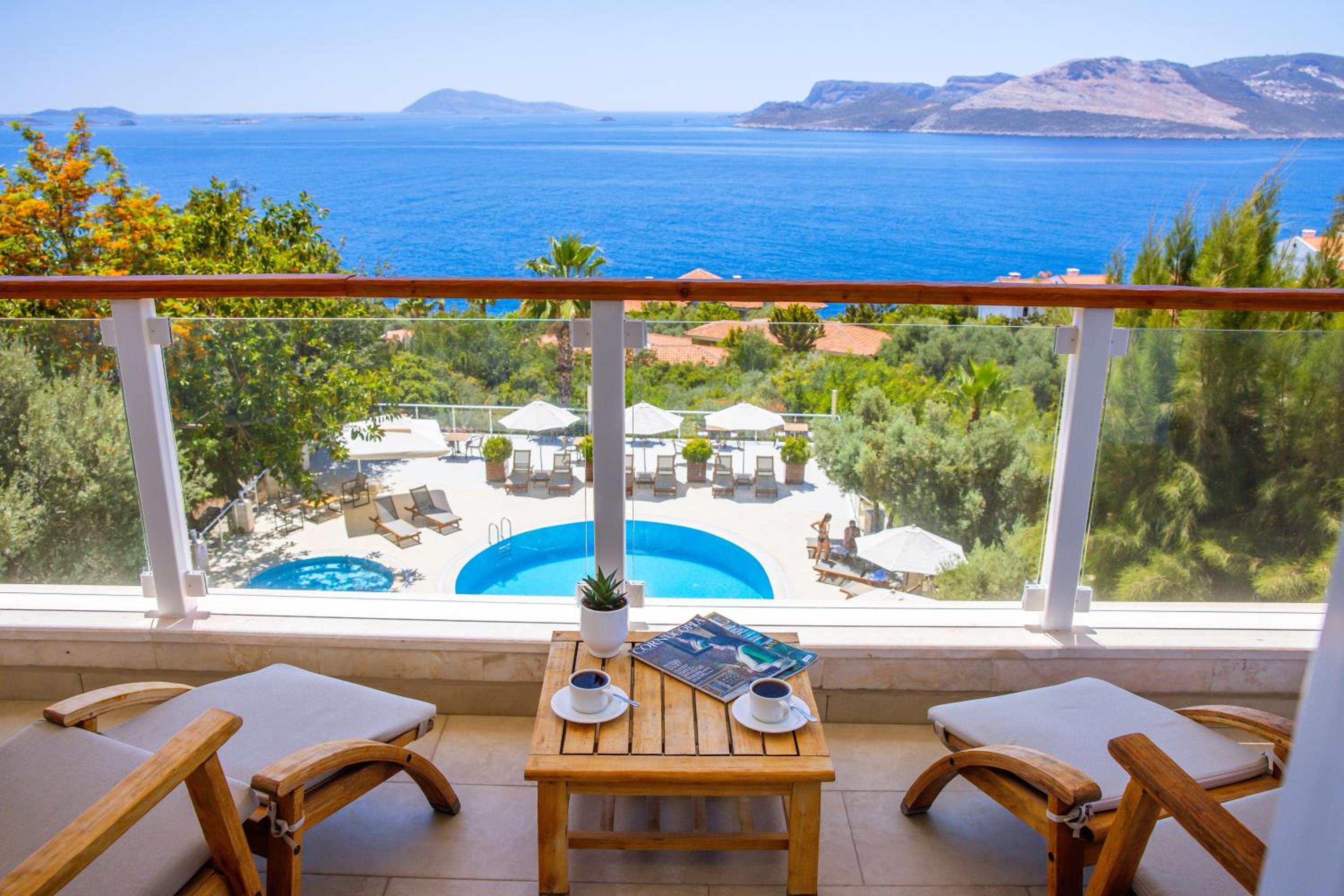 Deluxe Double Room with Sea View - Photo 7