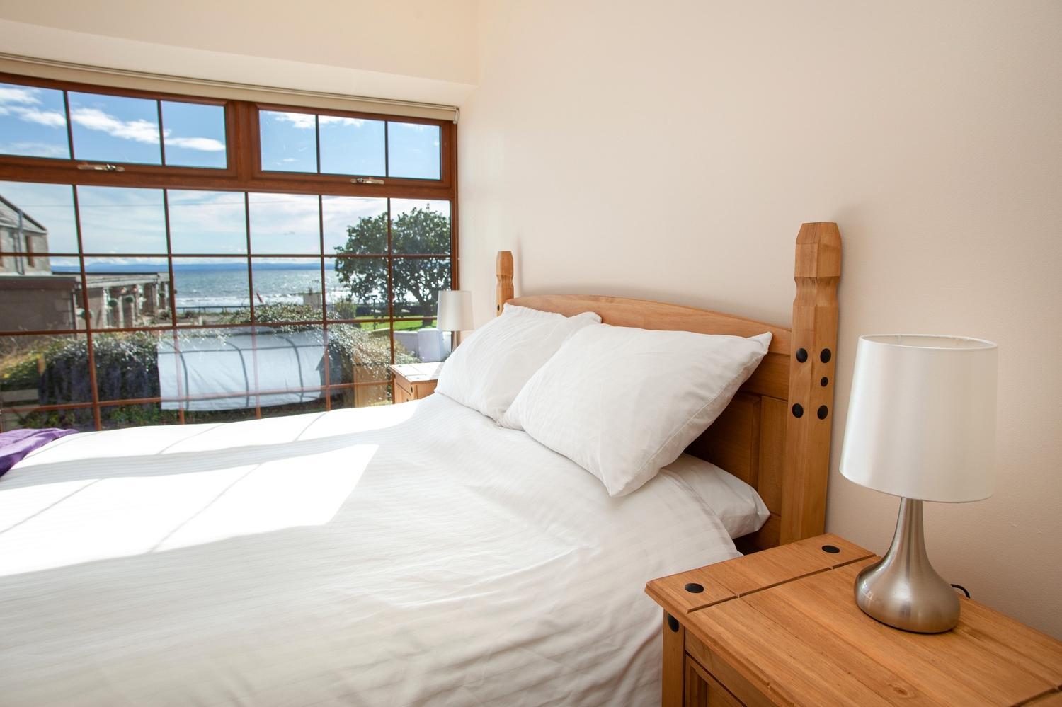 Deluxe Double Room - Photo 10
