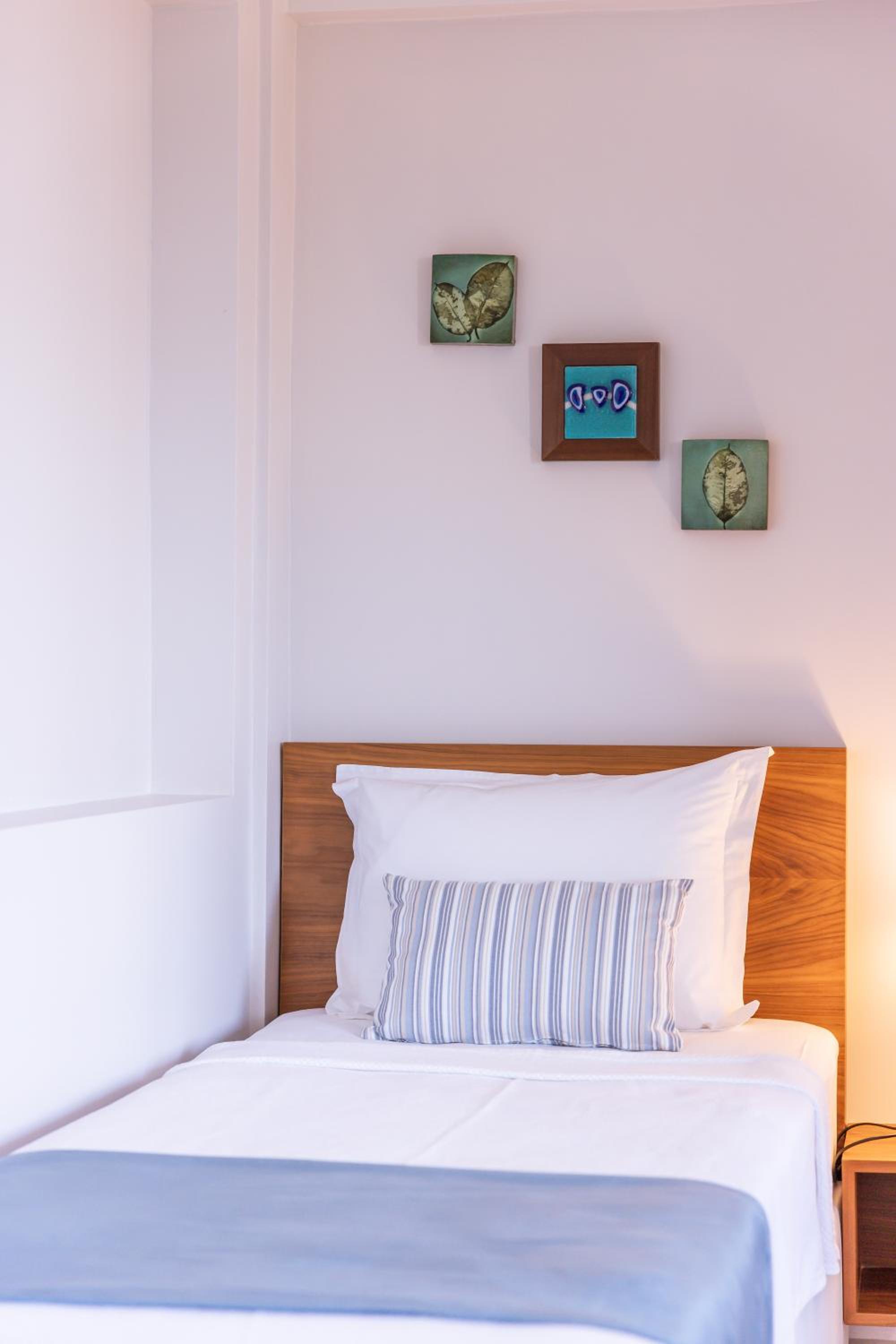 Superior Suite with Sea View - Photo 3