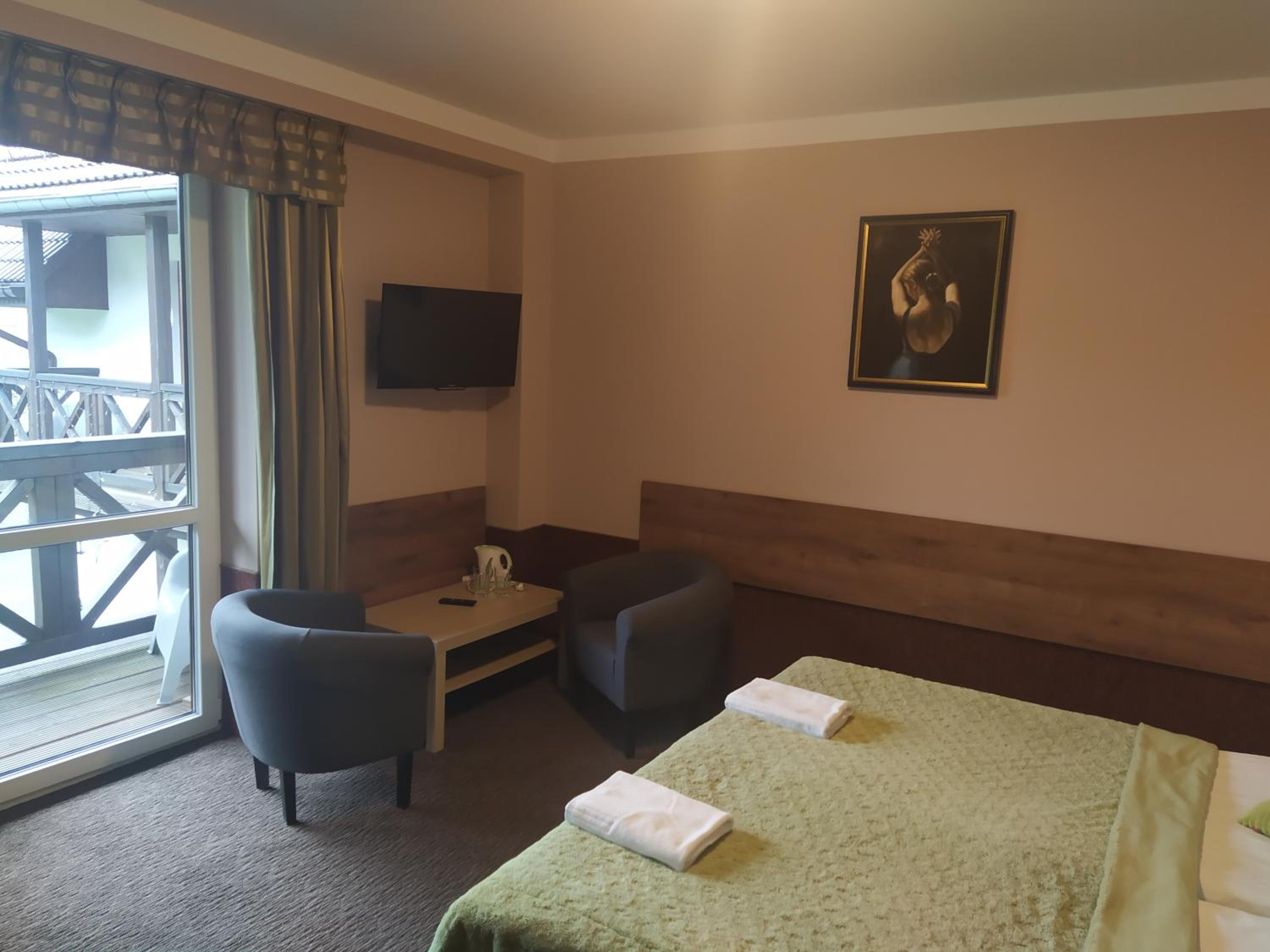 Deluxe Double Room with Balcony photo 2